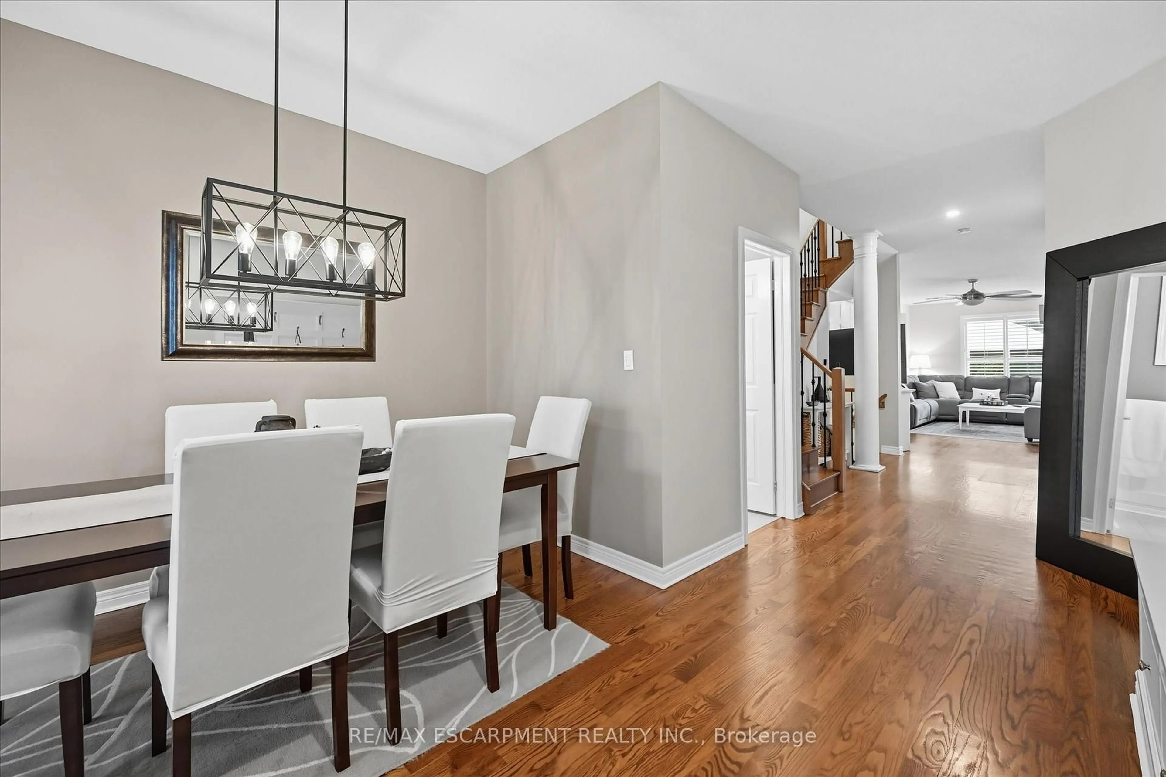Dining room, unknown for 2265 Stokes Lane, Burlington Ontario L7L 7P5