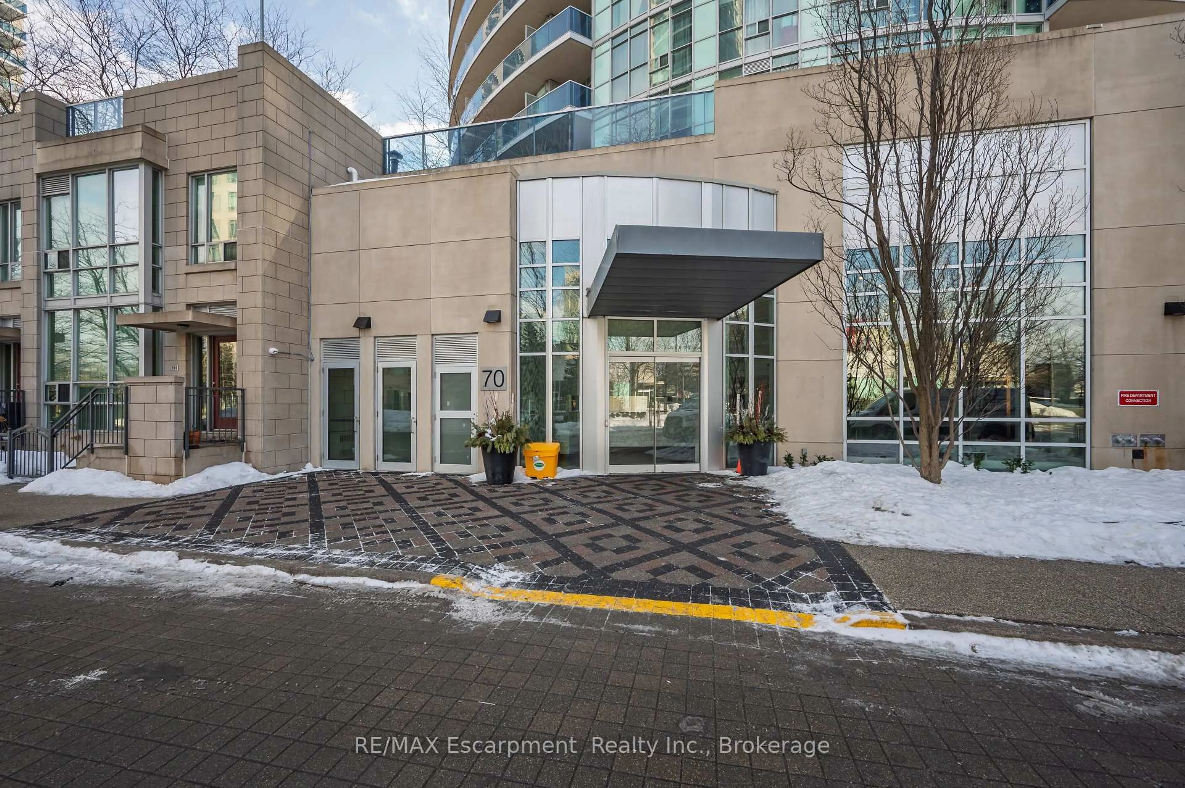 Indoor foyer for 70 Absolute Ave #1908, Mississauga Ontario L4Z 0A4