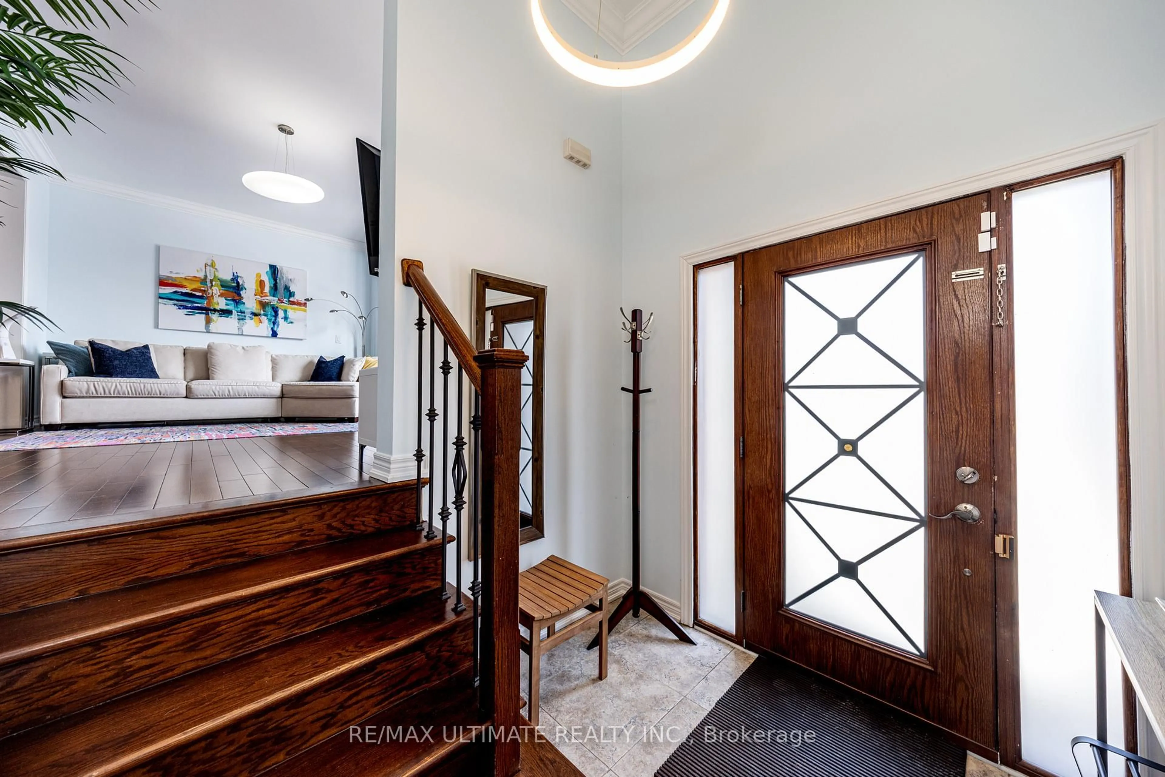 Indoor foyer for 1160 Islington Ave, Toronto Ontario M8Z 4S7