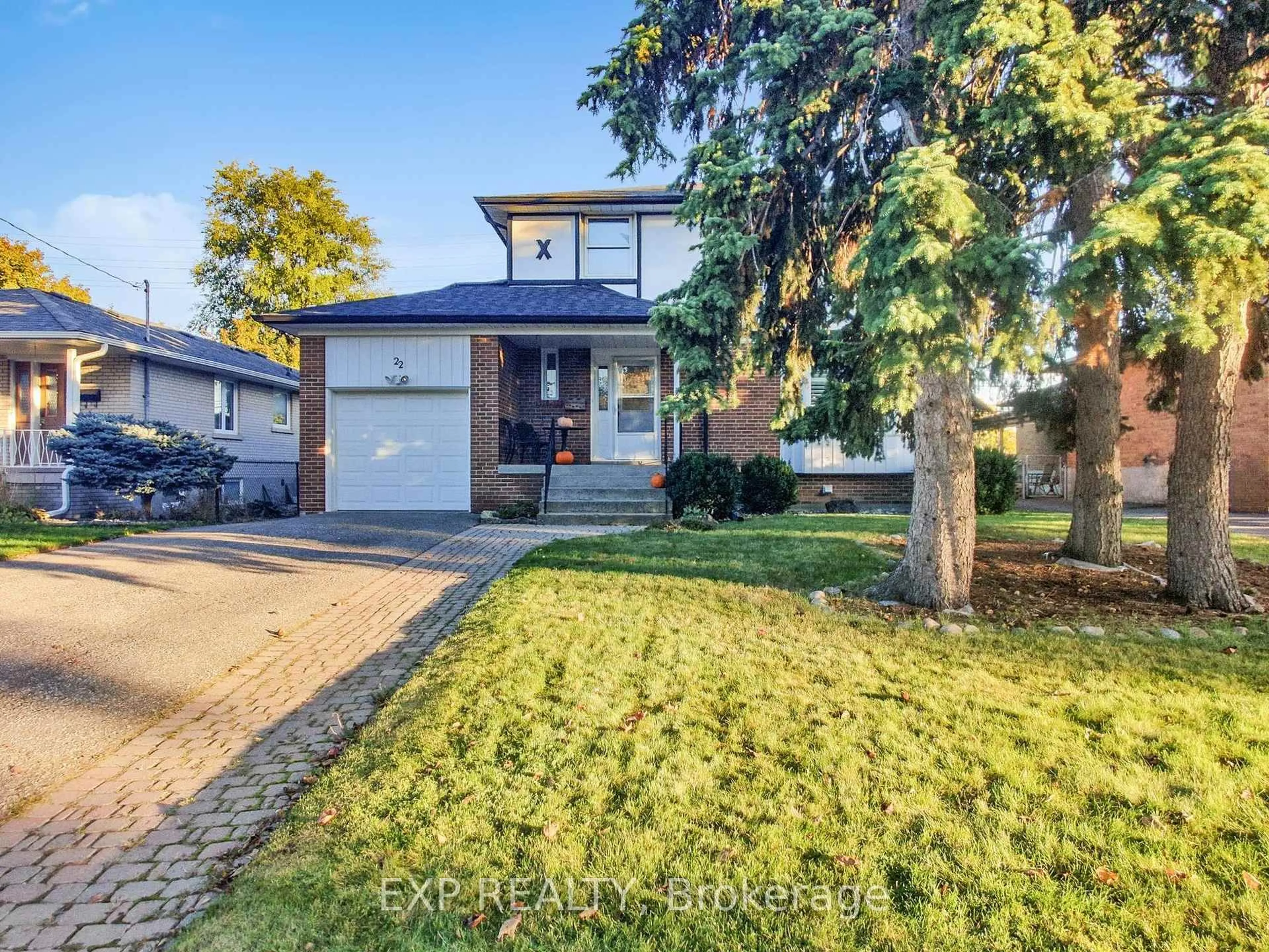 A pic from outside/outdoor area/front of a property/back of a property/a pic from drone, street for 22 Chestnut Ave, Brampton Ontario L6X 2A5