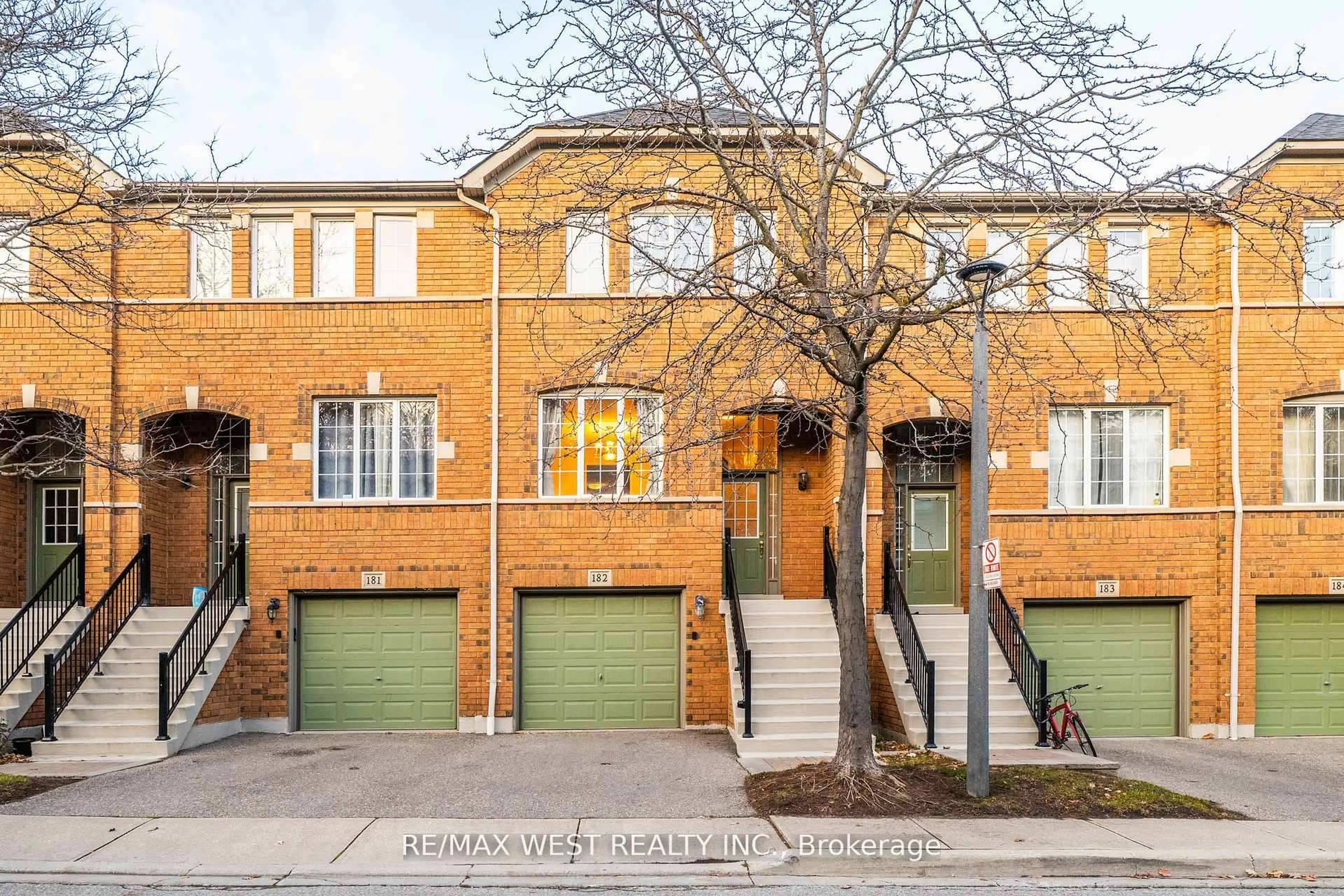 Home with brick exterior material, street for 5530 Glen Erin Dr #182, Mississauga Ontario L5M 6E8