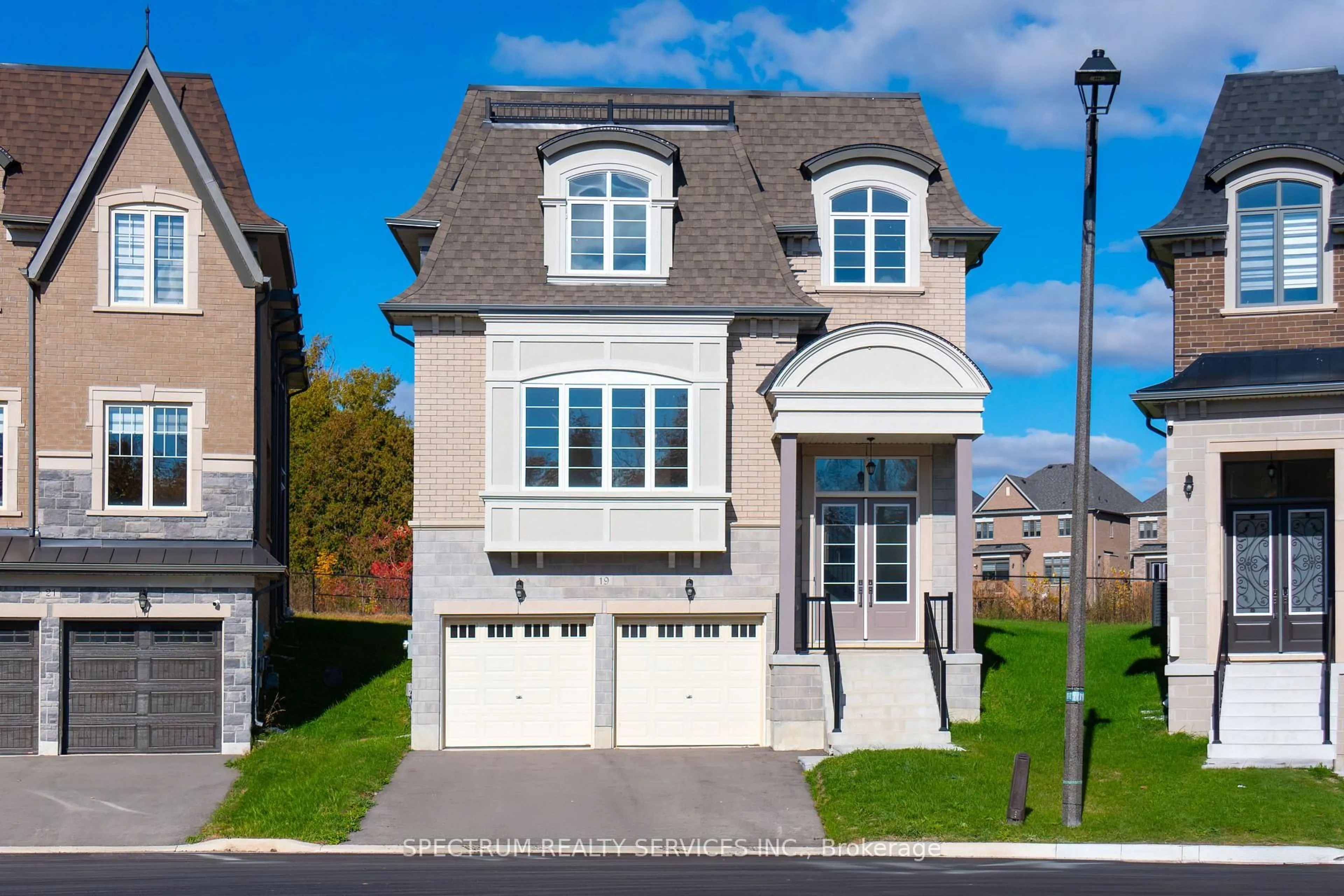 Home with brick exterior material, street for 19 Swamp Sparrow Crt, Caledon Ontario L7C 4M7