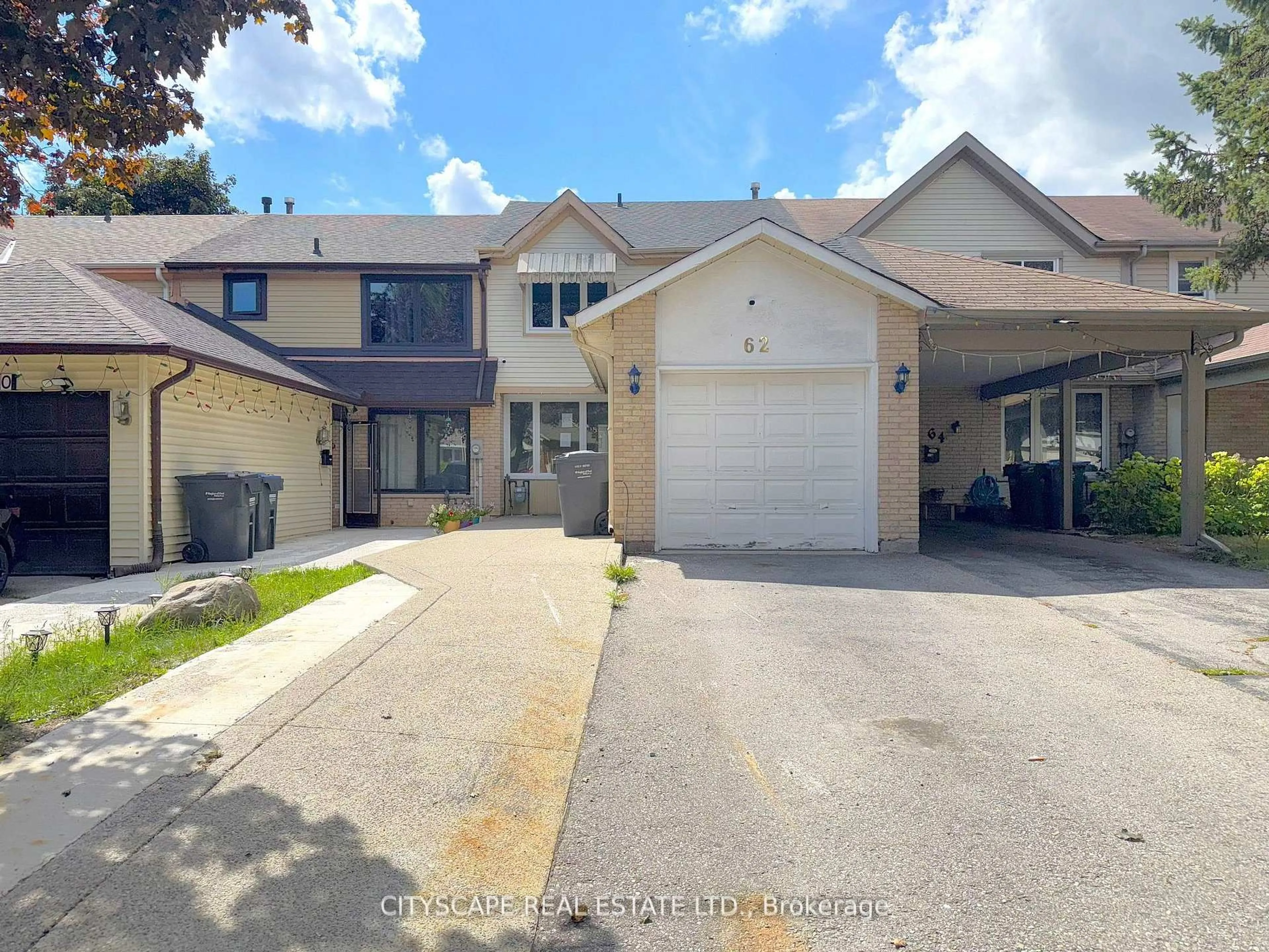 A pic from outside/outdoor area/front of a property/back of a property/a pic from drone, street for 62 Barrington Cres, Brampton Ontario L6Z 1N3