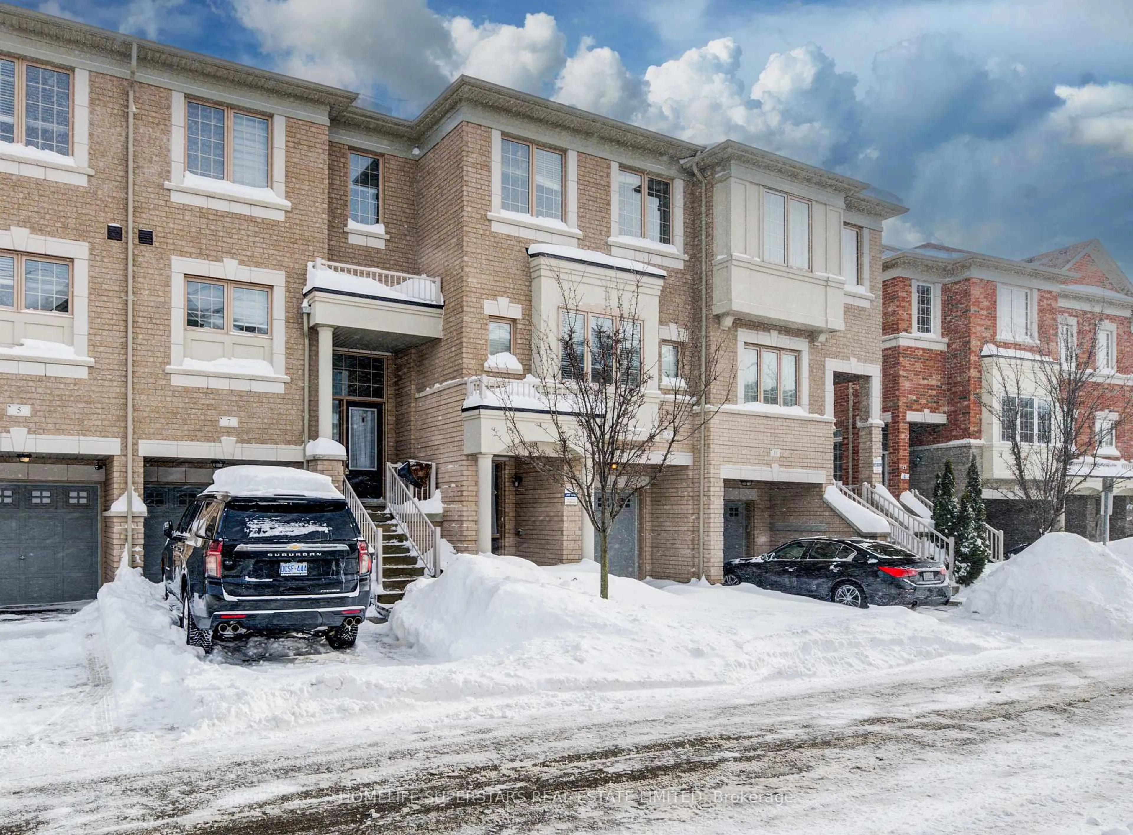 Unknown for 9 Aspen Hills Rd #40, Brampton Ontario L6Y 6E3