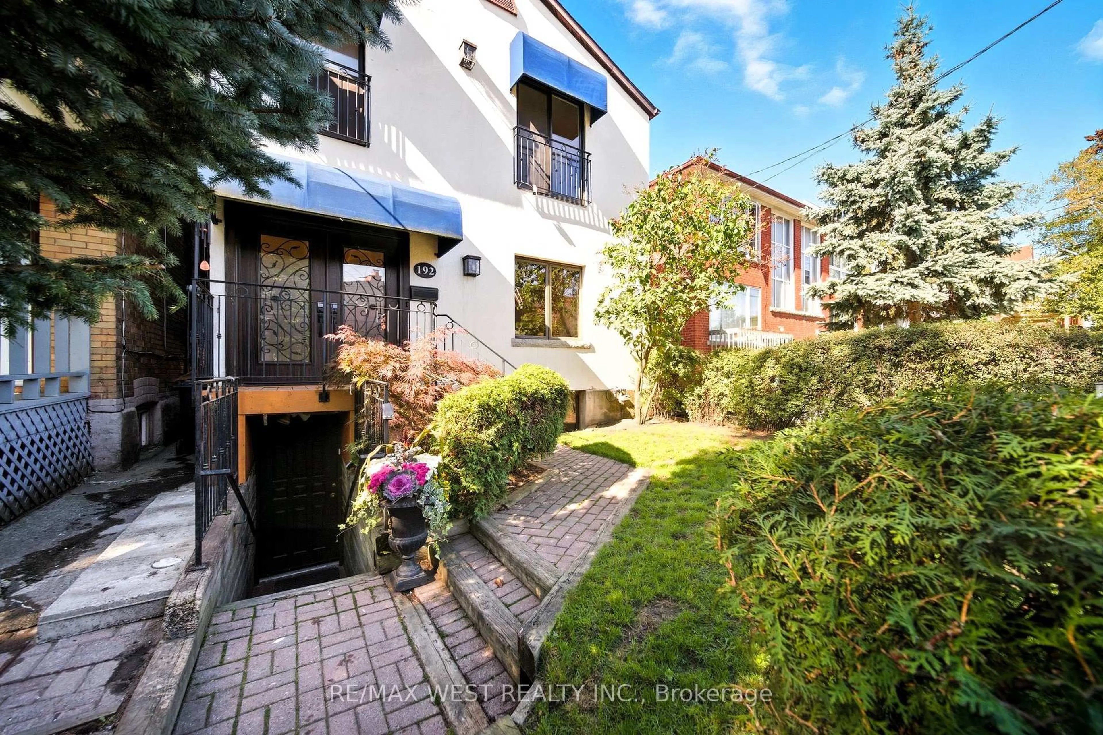 Unknown for 192 Pacific Ave, Toronto Ontario M6P 2P5