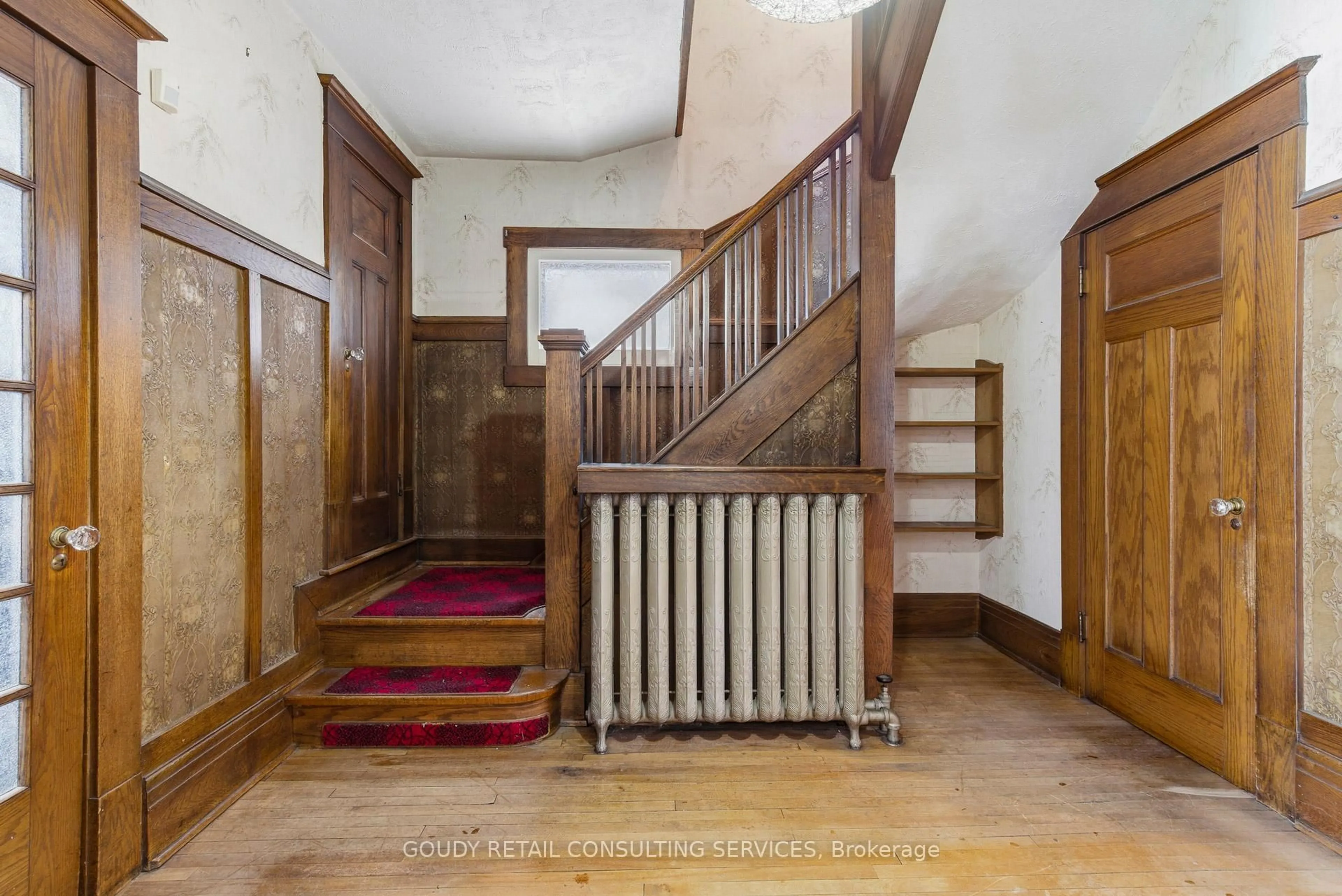 Indoor foyer for 127 Westmount Ave, Toronto Ontario M6H 3K3