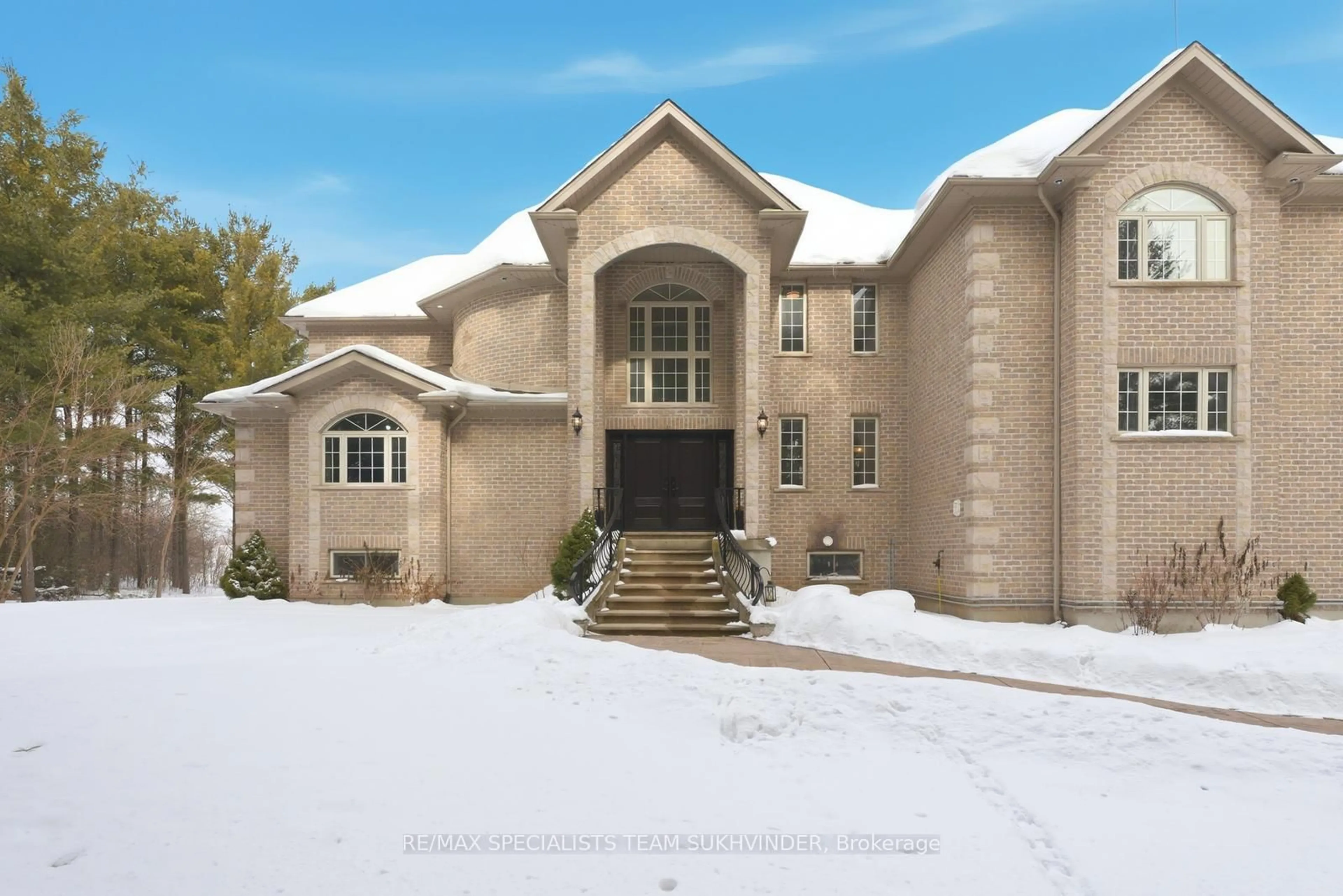Home with brick exterior material, unknown for 12601 Nassagaweya Puslinch, Milton Ontario L0P 1J0