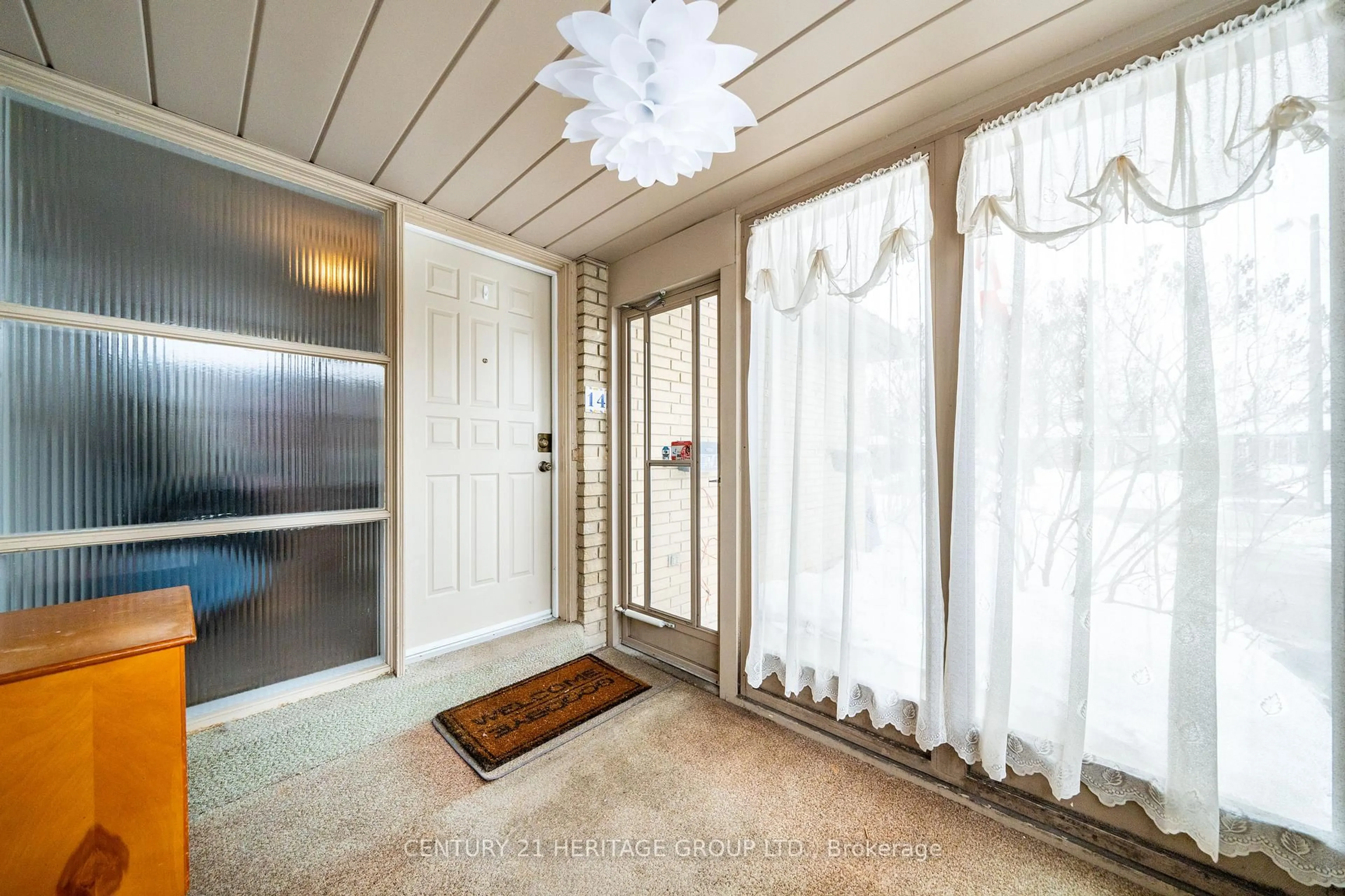 Indoor entryway for 14 Council Cres, Toronto Ontario M3J 1J6