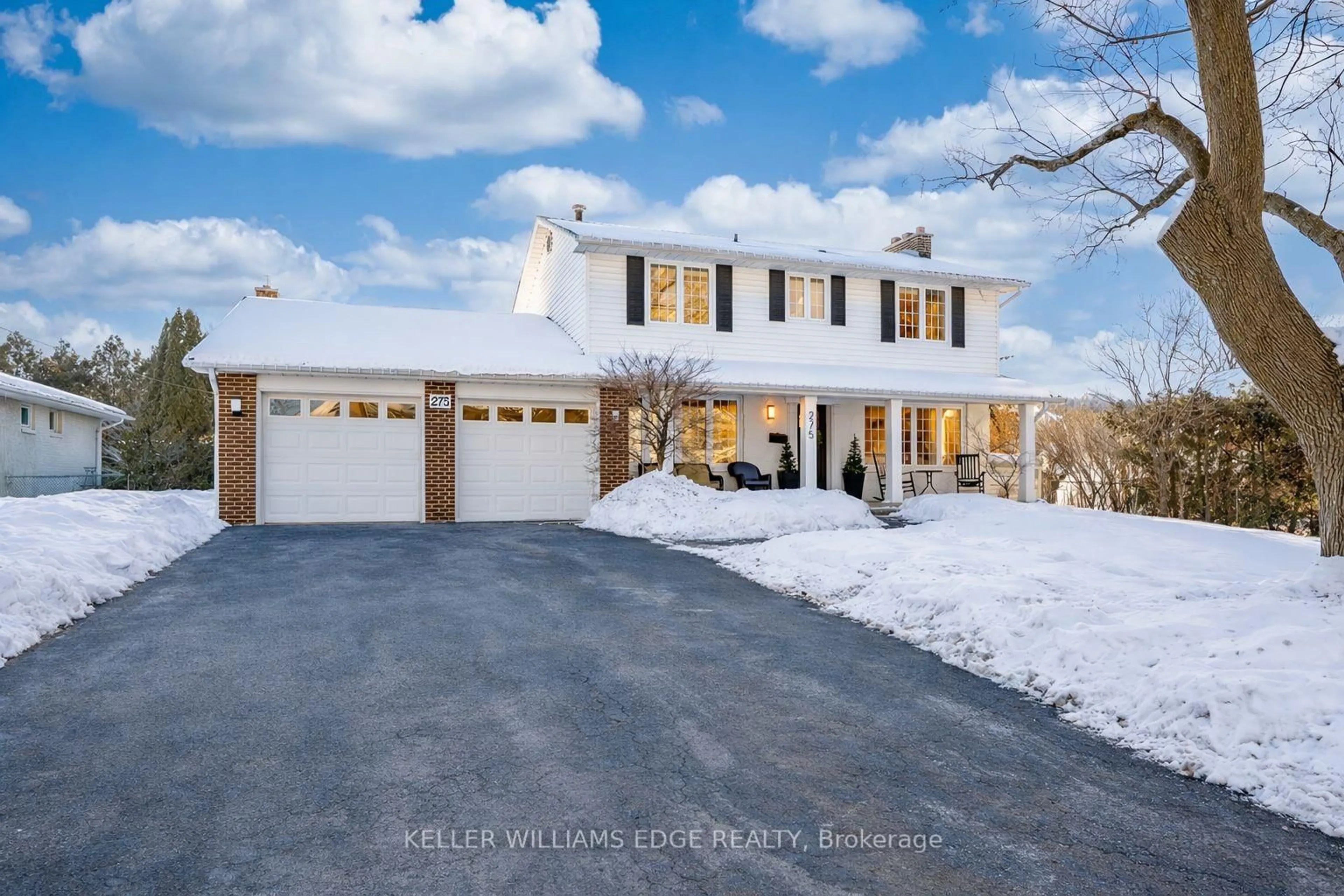 Home with vinyl exterior material, street for 275 Camborne Cres, Burlington Ontario L7N 2A4