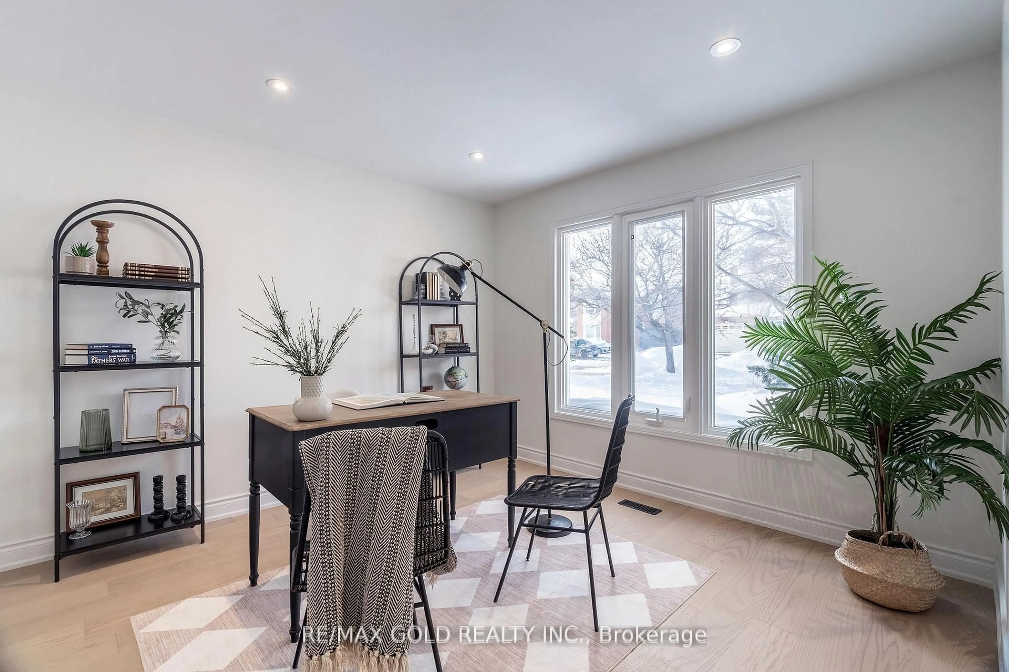 Dining room, unknown for 1138 Sawgrass Cres, Mississauga Ontario L5C 3V4