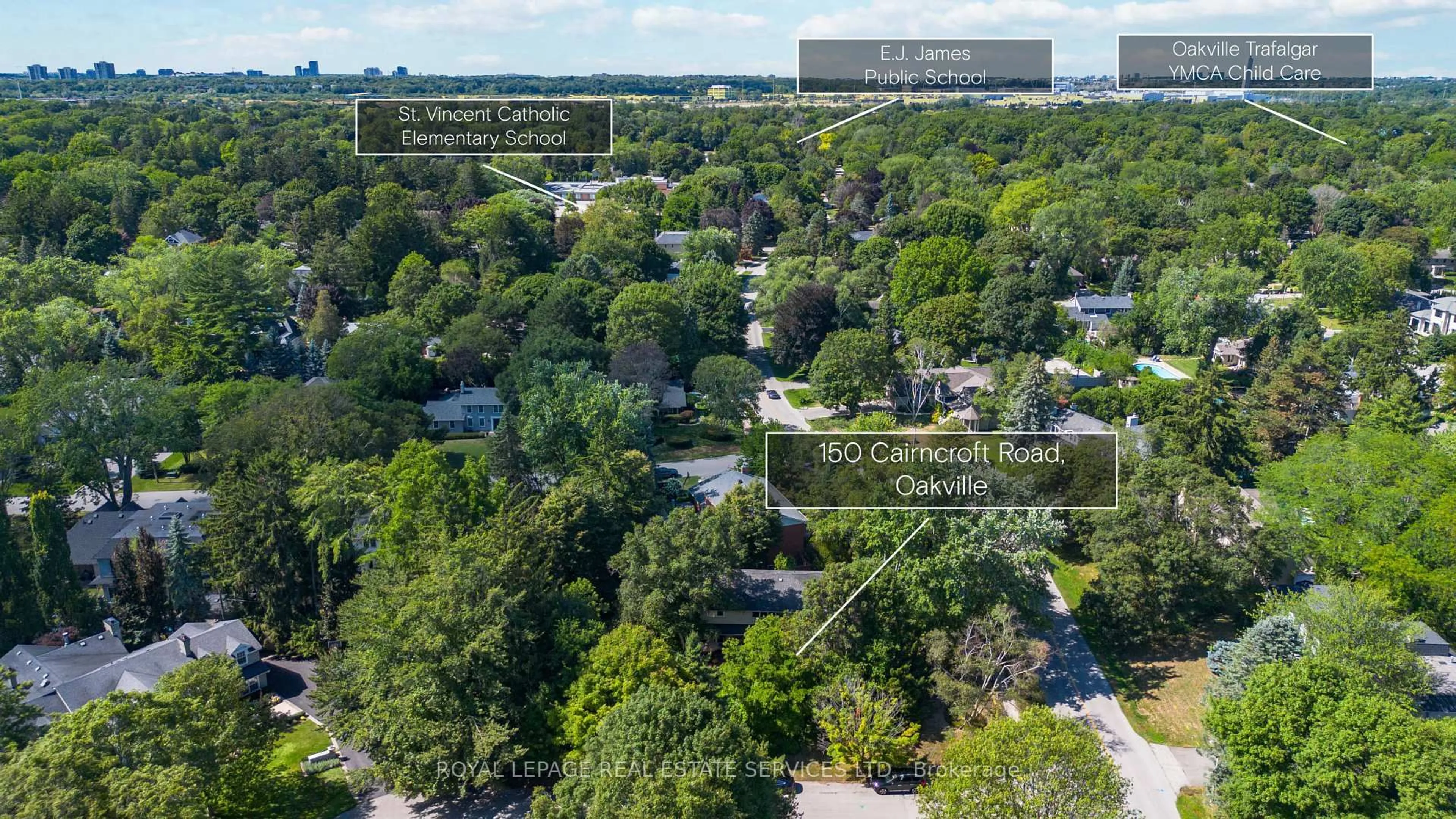 A pic from outside/outdoor area/front of a property/back of a property/a pic from drone, forest/trees view for 150 Cairncroft Rd, Oakville Ontario L6J 4L9