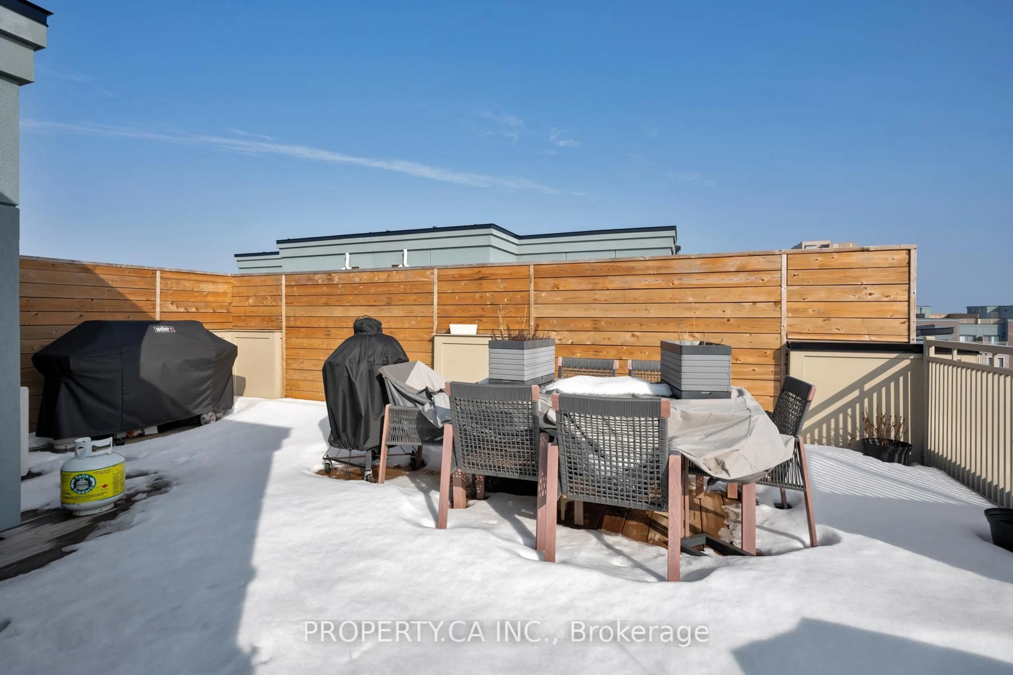 Patio, unknown for 40 William Jackson Way #124, Toronto Ontario M8V 0J7