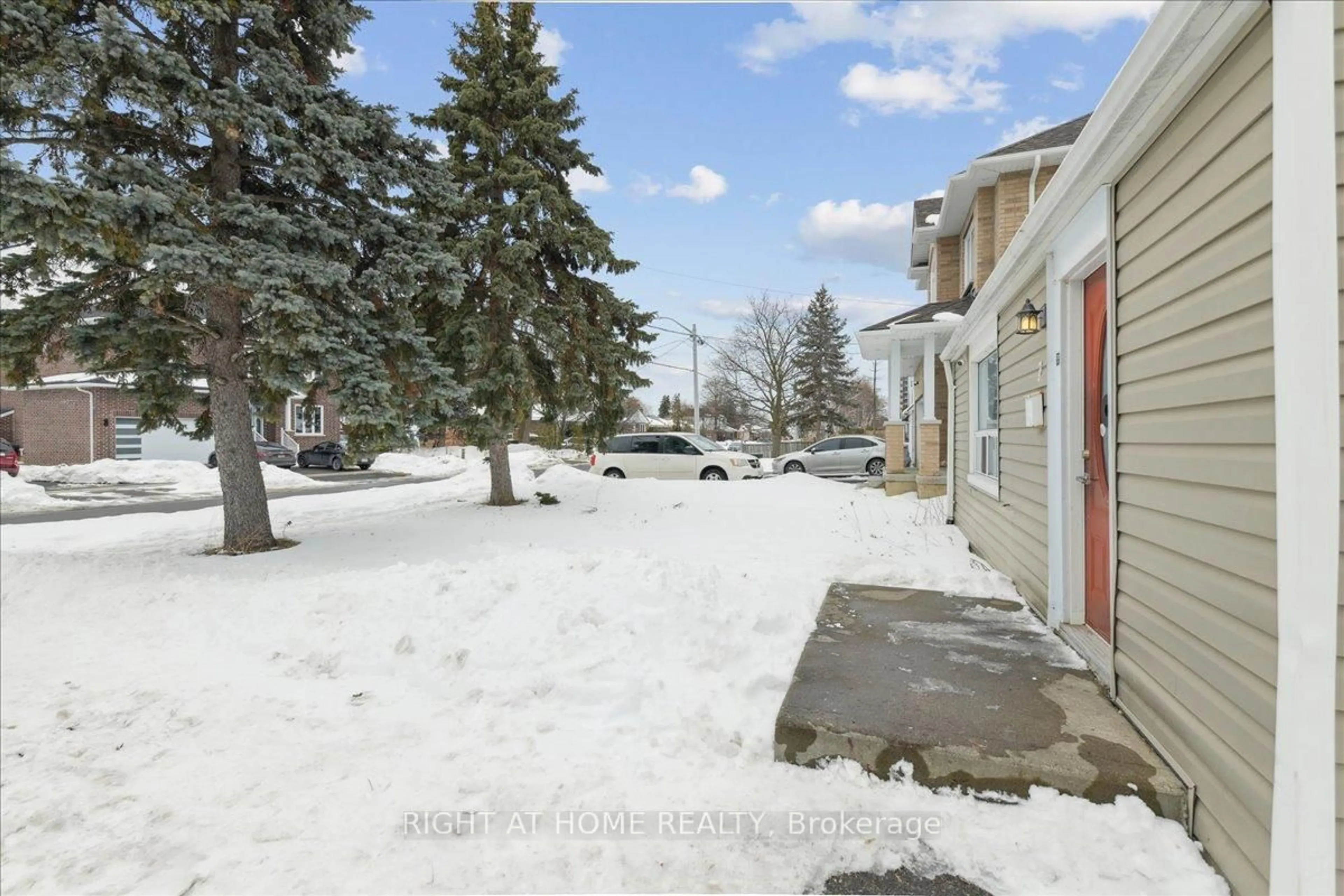 Patio, street for 7 Eastern Ave, Brampton Ontario L6W 1X5