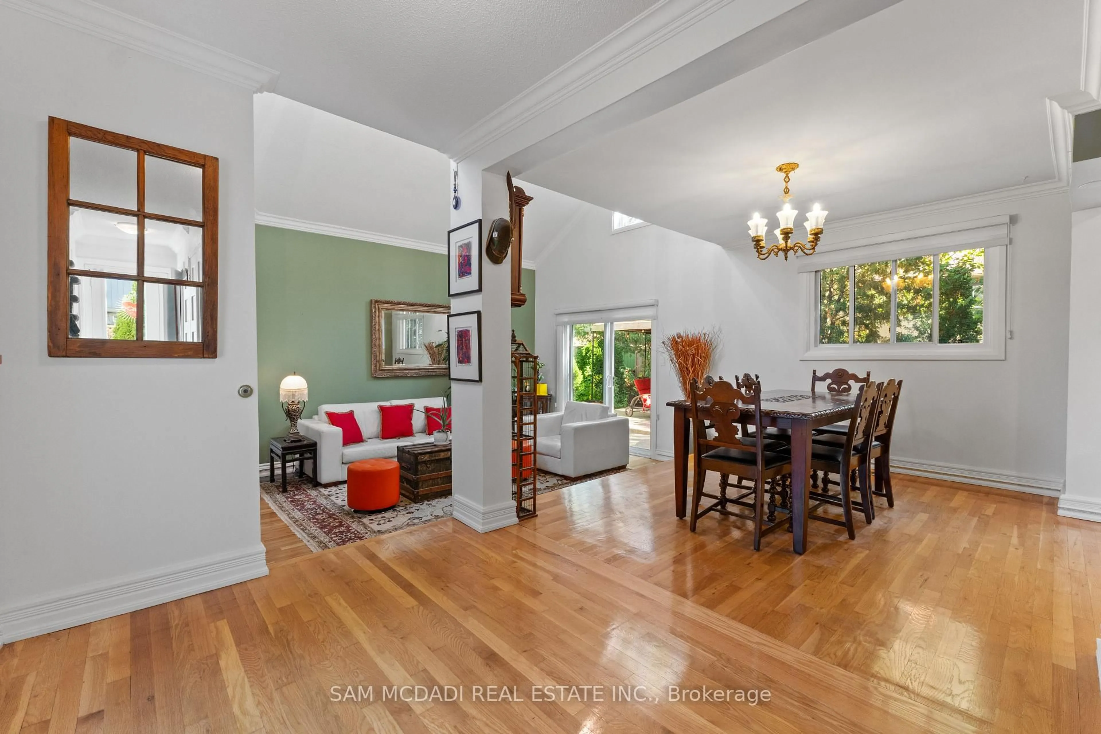 Unknown for 7 Pierpont Pl, Mississauga Ontario L5N 5V1