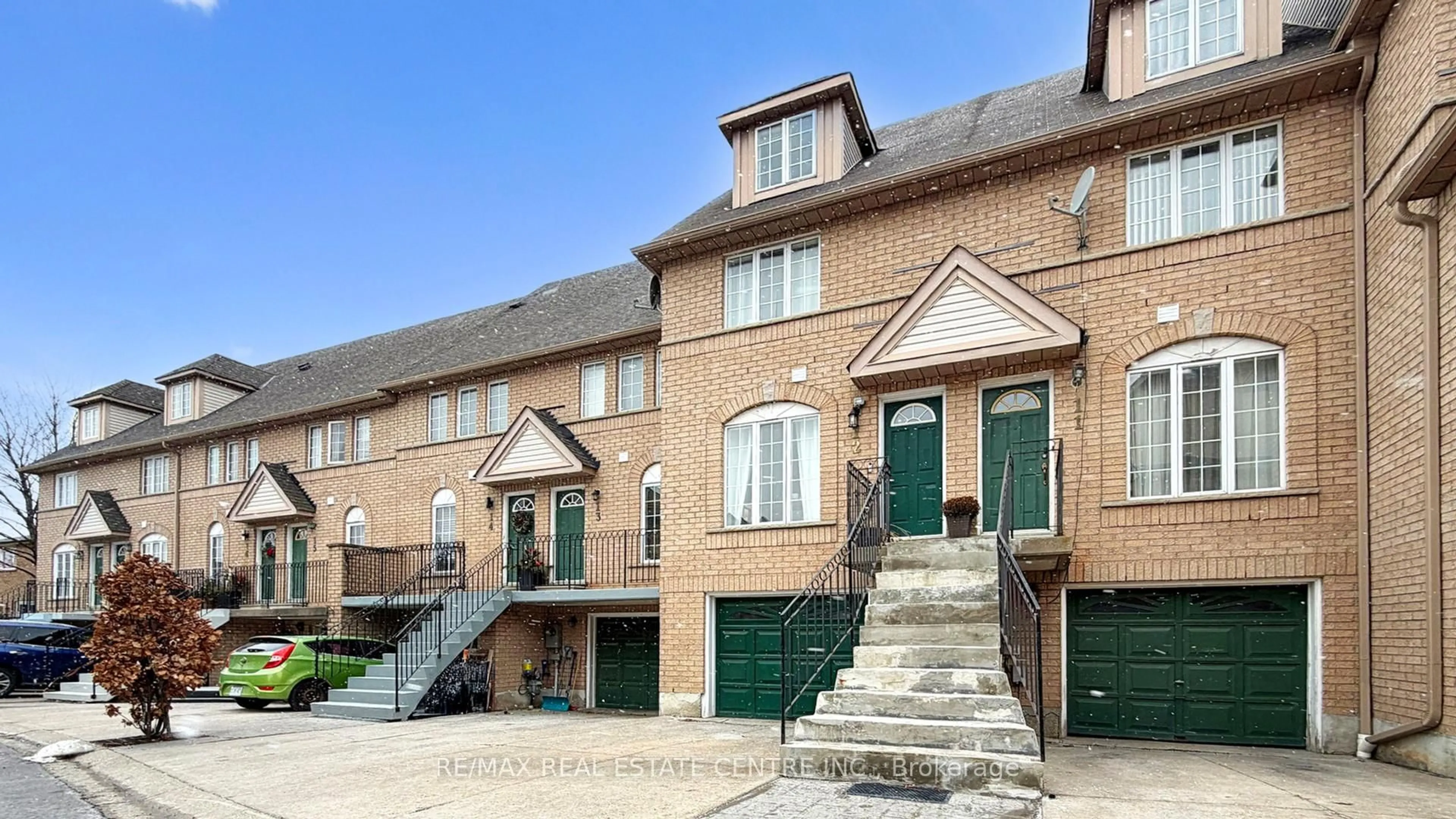 Home with brick exterior material, street for 80 Strathaven Dr #12, Mississauga Ontario L5R 3V9