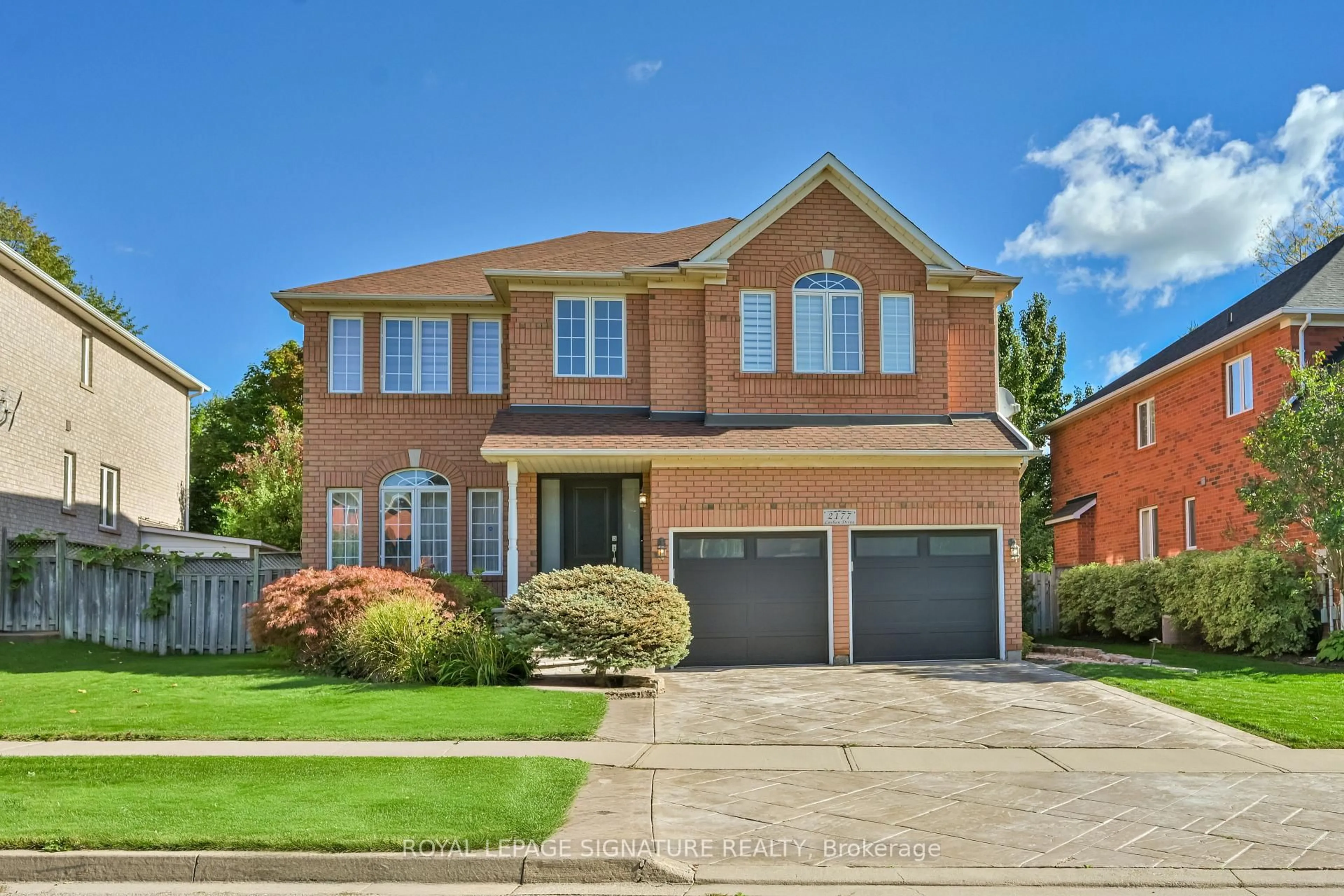 Home with brick exterior material, street for 2177 Cashey Dr, Oakville Ontario L6H 5M1