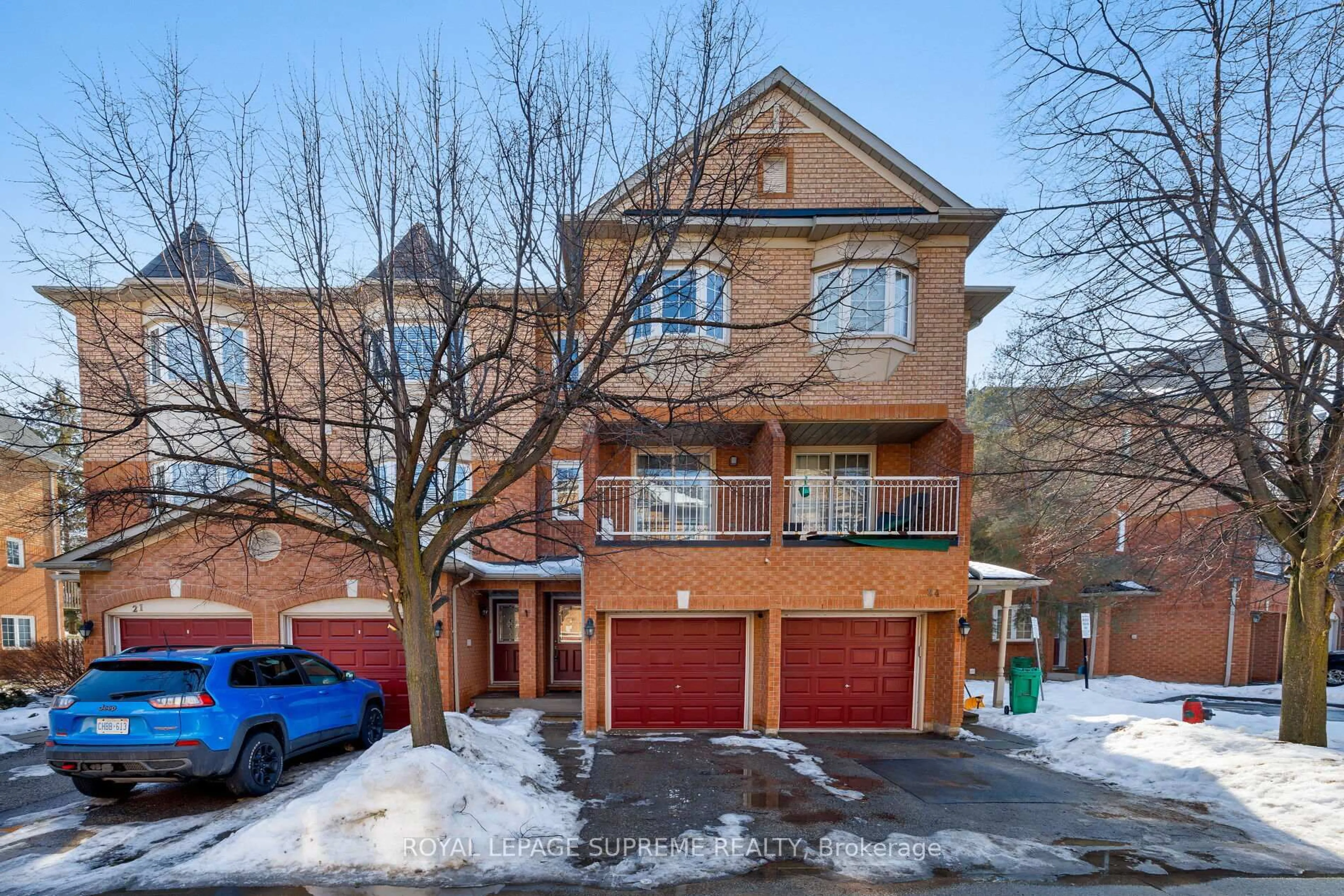 Home with brick exterior material, street for 6950 Tenth Line #23, Mississauga Ontario L5N 6Y1