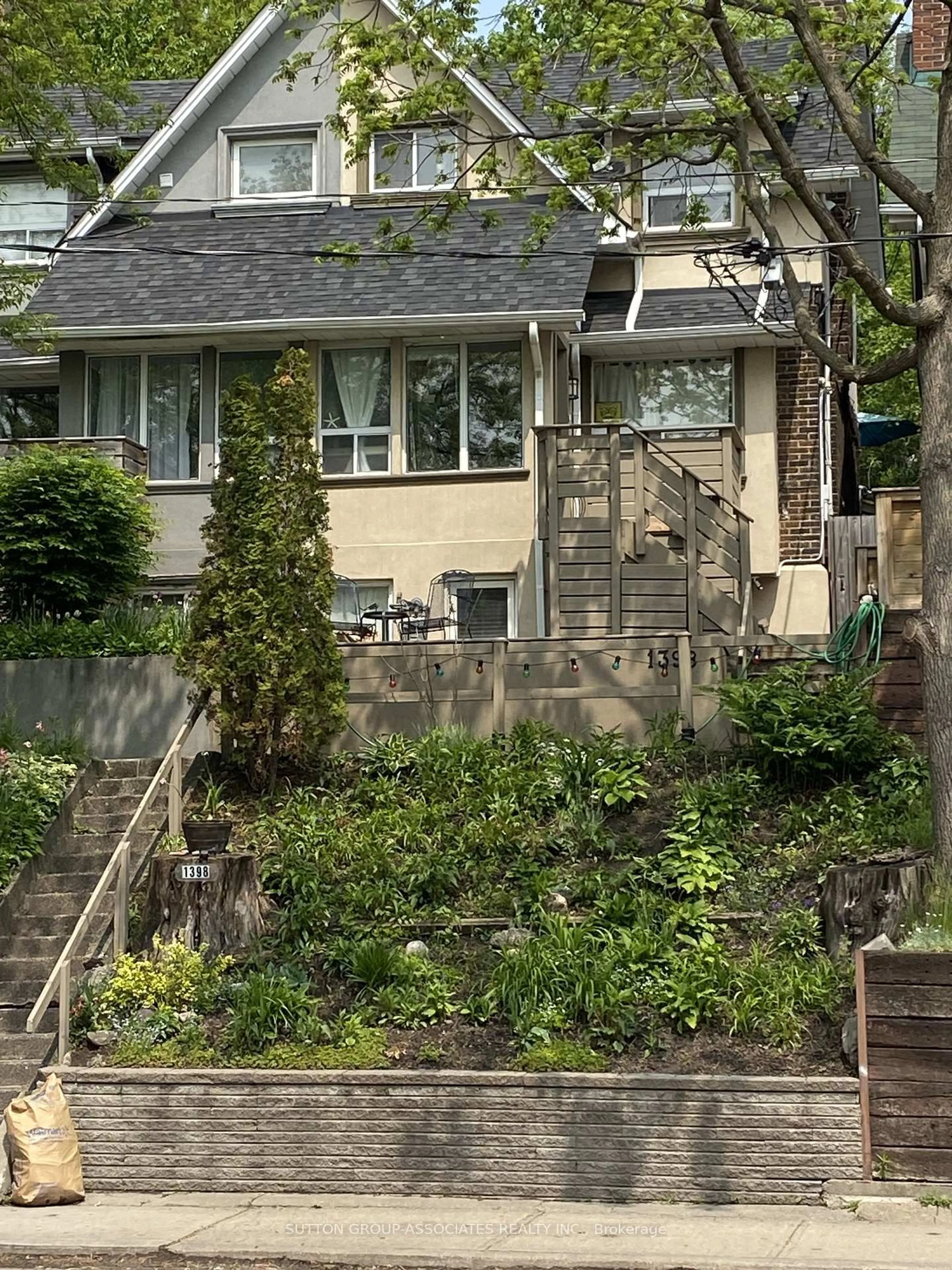 Unknown for 1398 Davenport Rd, Toronto Ontario M6H 2G9