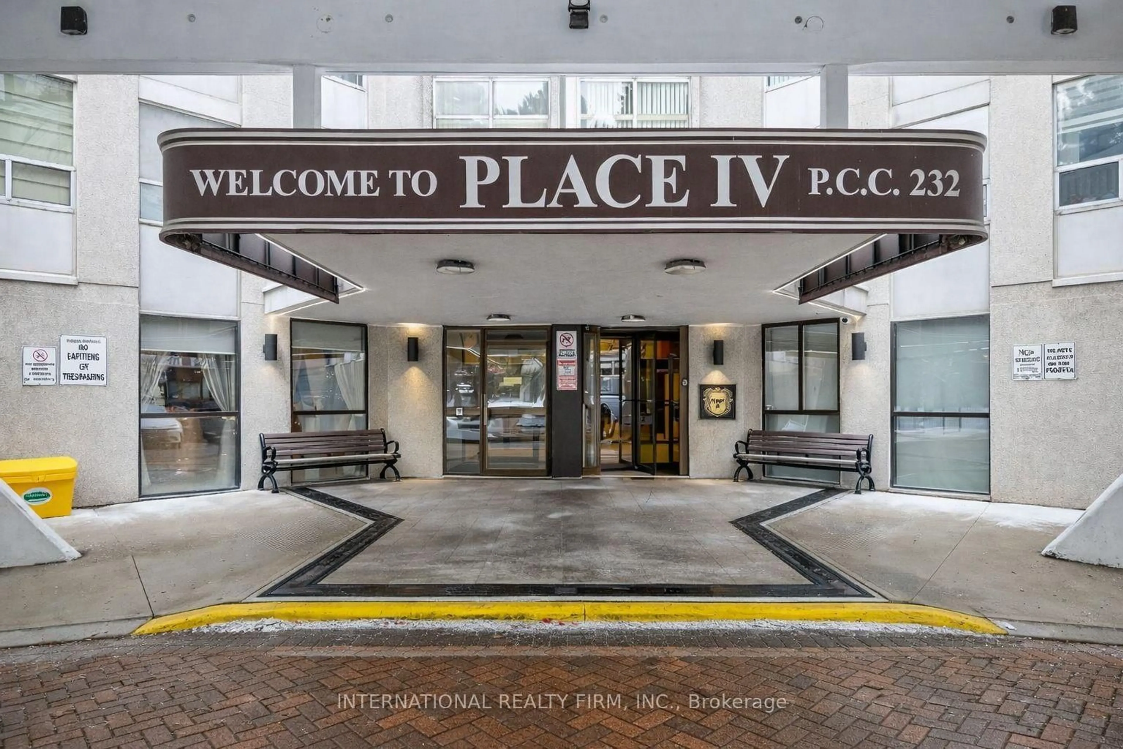 Lobby for 3650 Kaneff Cres #2201, Mississauga Ontario L5A 4A1