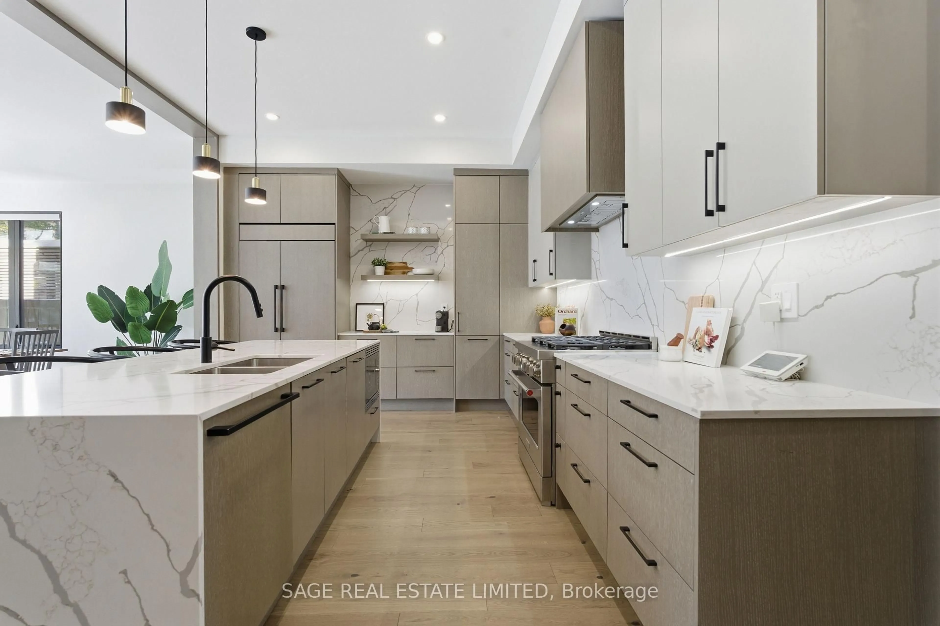 Contemporary kitchen, ceramic/tile floor for 10 Brant Ave, Mississauga Ontario L5G 3N8