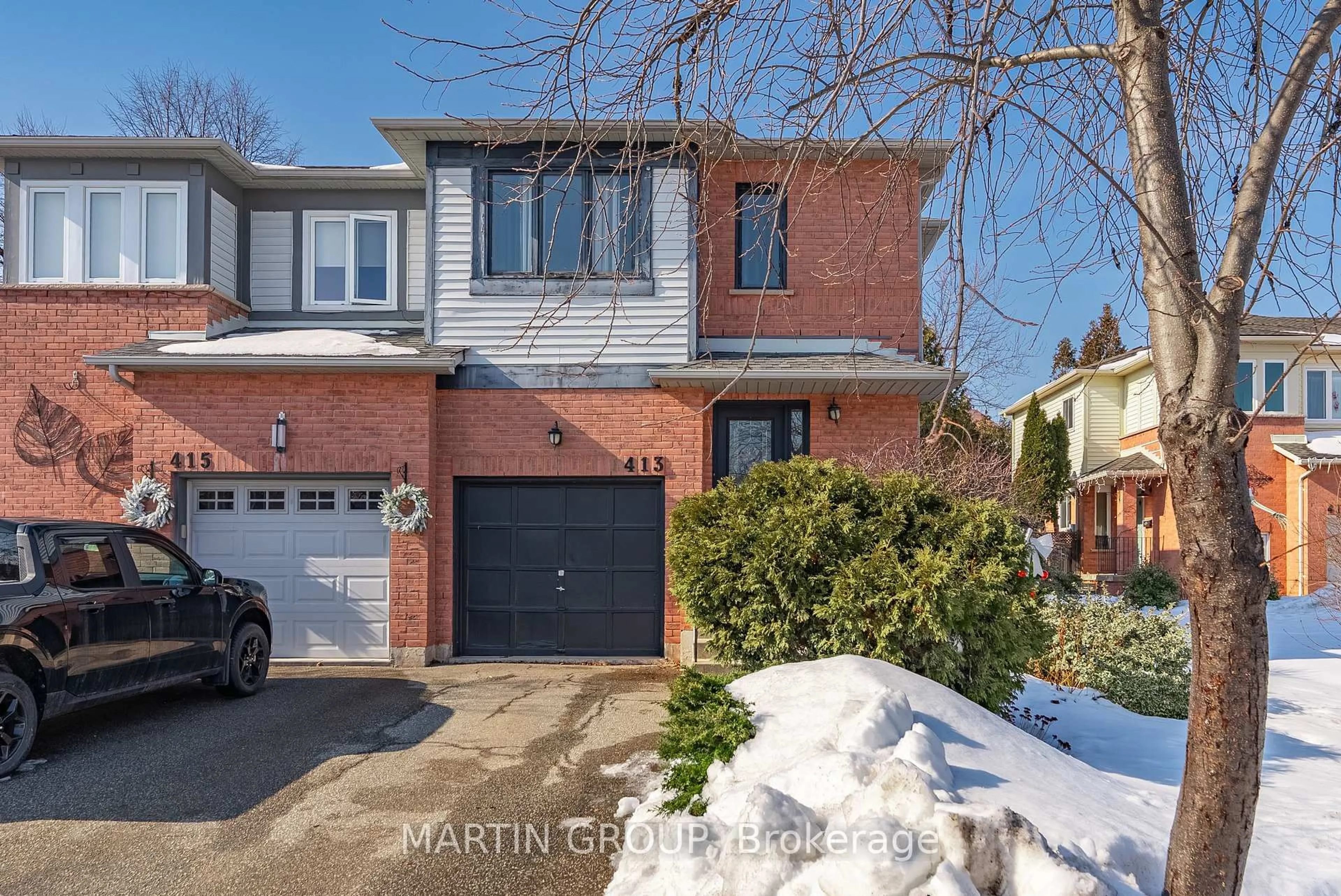 Home with brick exterior material, street for 413 Levanna Lane, Oakville Ontario L6H 6B8