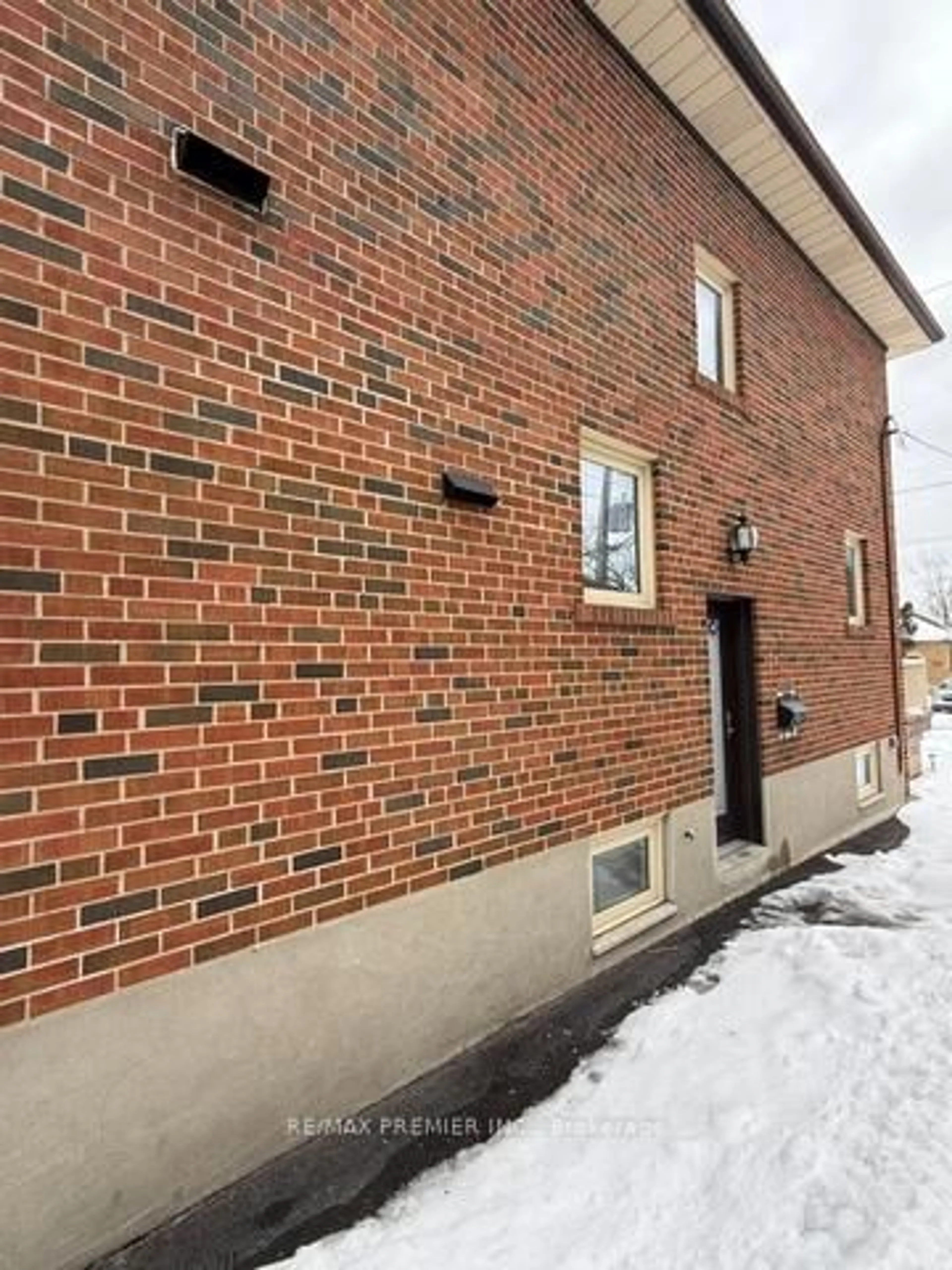 Home with brick exterior material, building for 154a William St, Toronto Ontario M9N 2H1