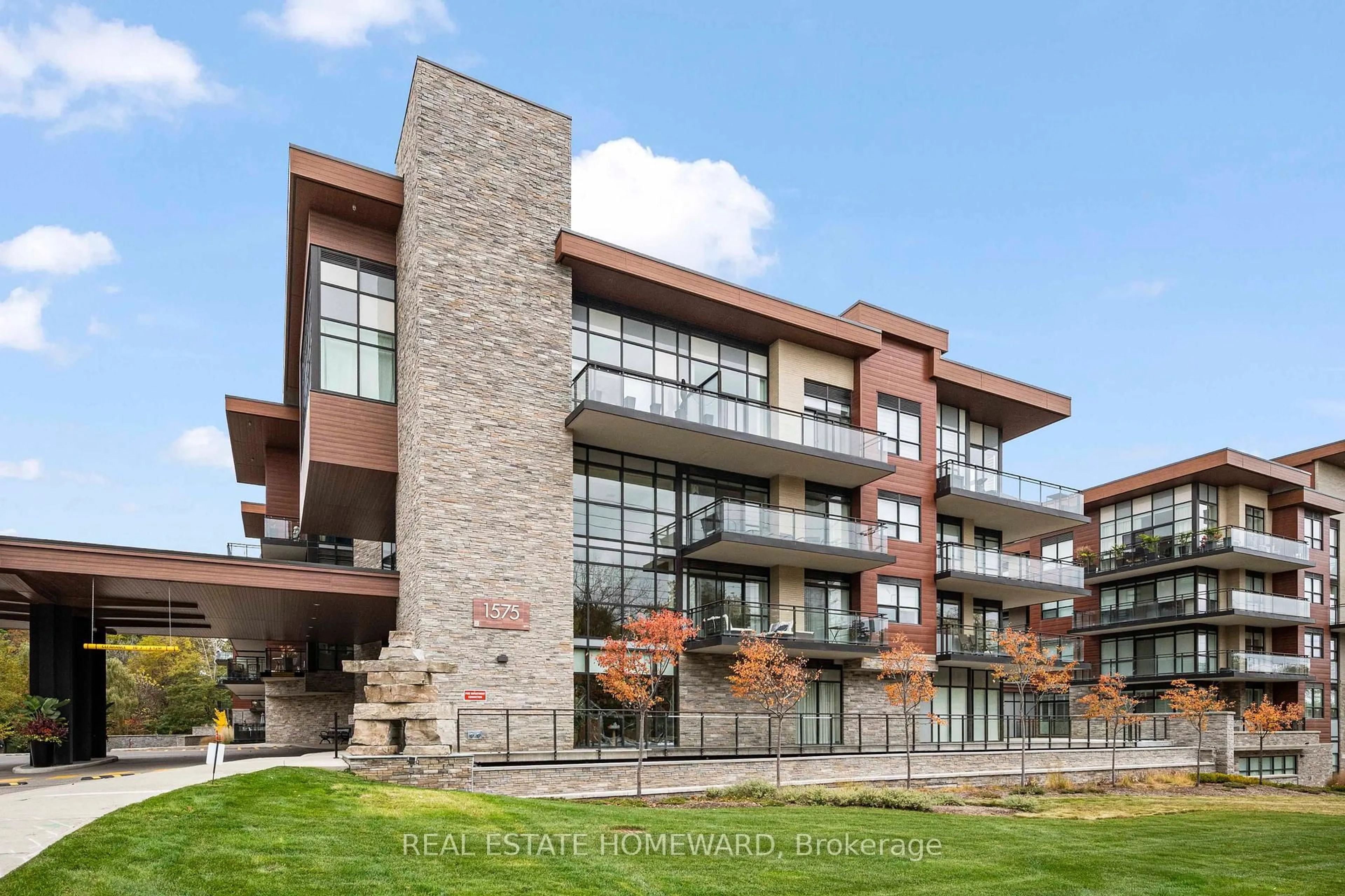 Unknown for 1575 Lakeshore Rd #108, Mississauga Ontario L5J 0B1