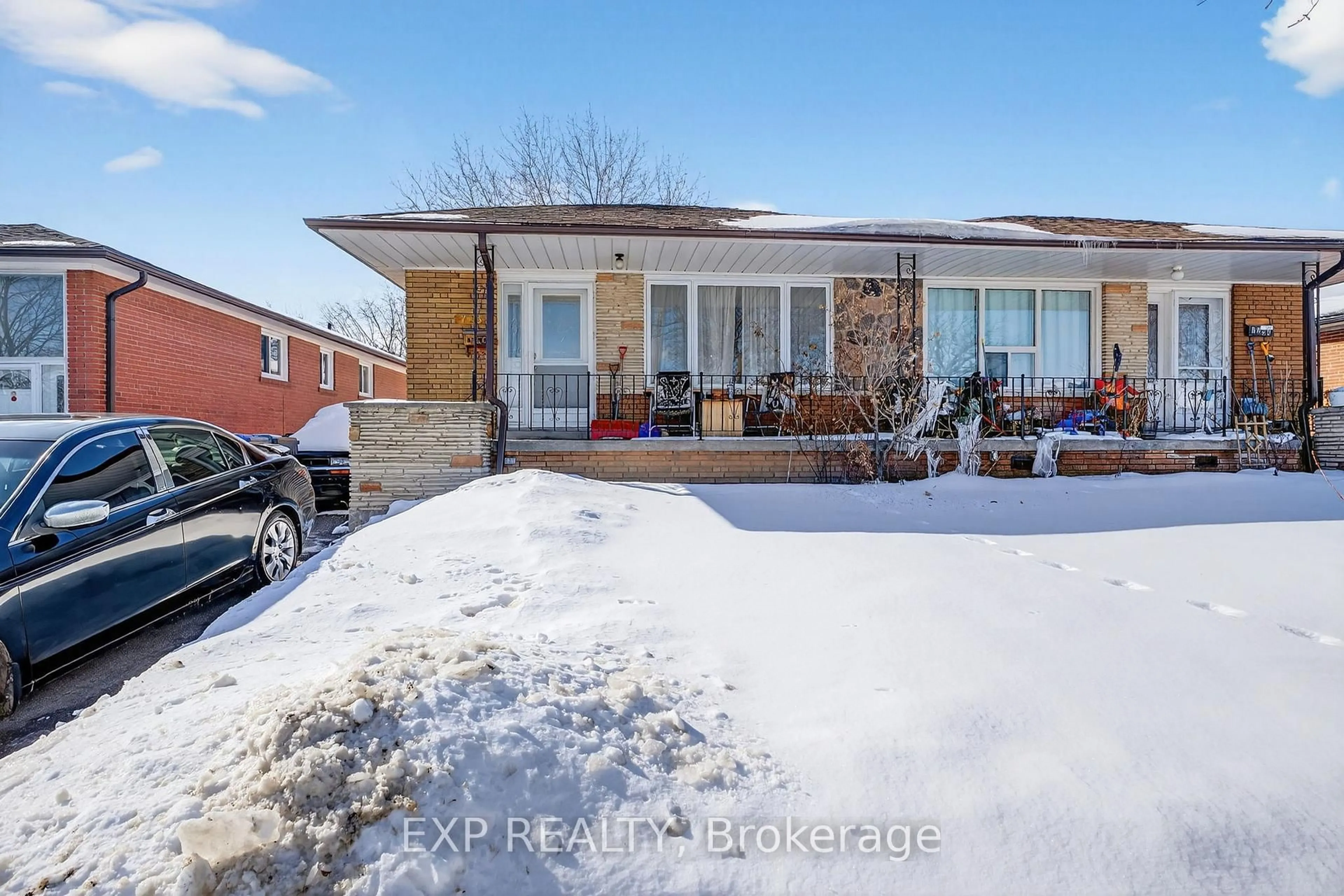 Unknown for 7232 Reindeer Dr, Mississauga Ontario L4T 2M7