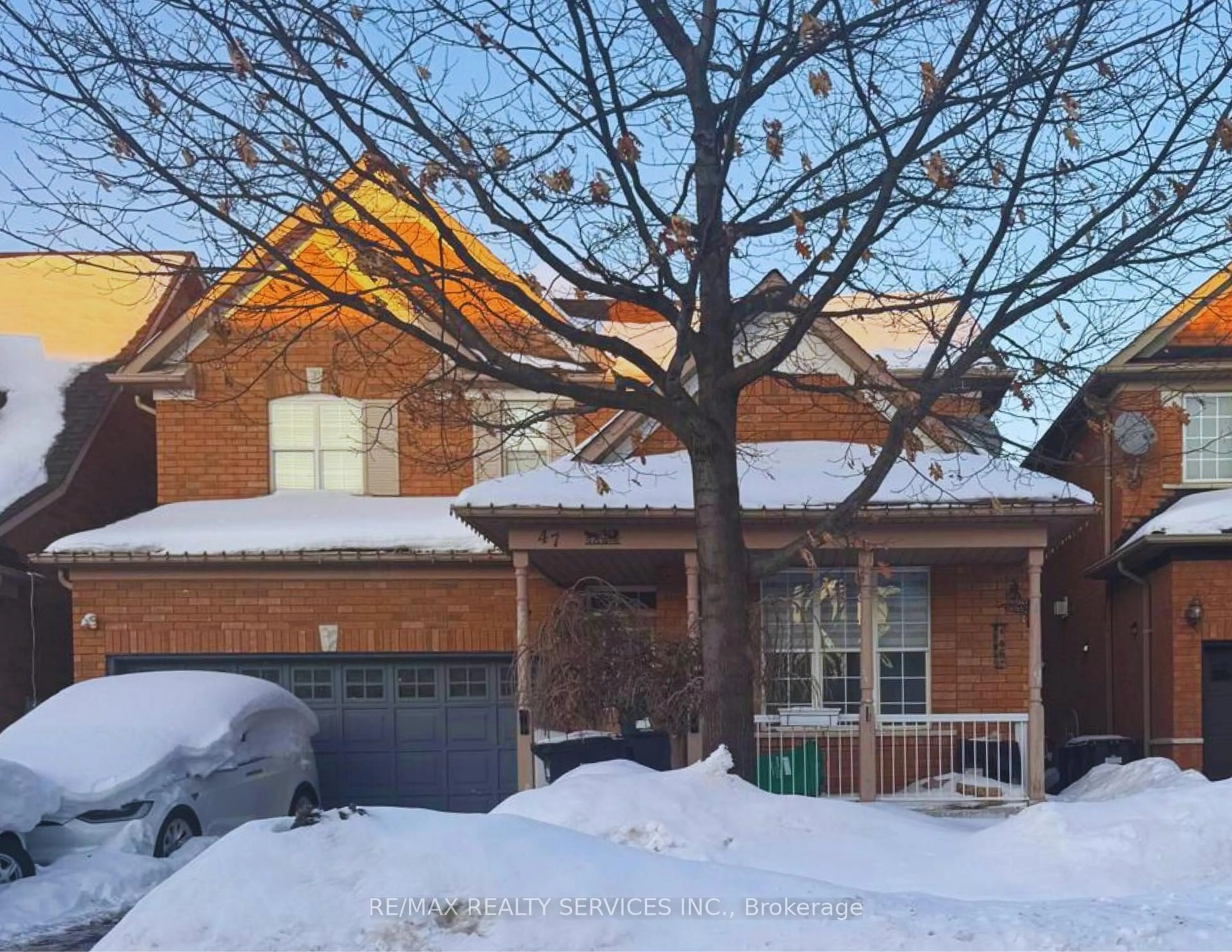 Home with brick exterior material, street for 47 Upper Highlands Dr, Brampton Ontario L6Z 4V9