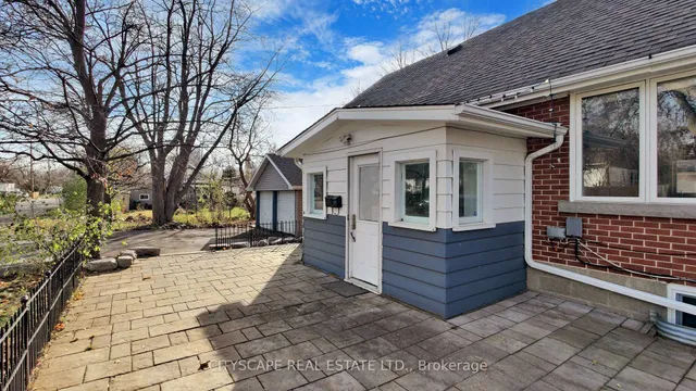 39 Woodward Ave, Brampton 4