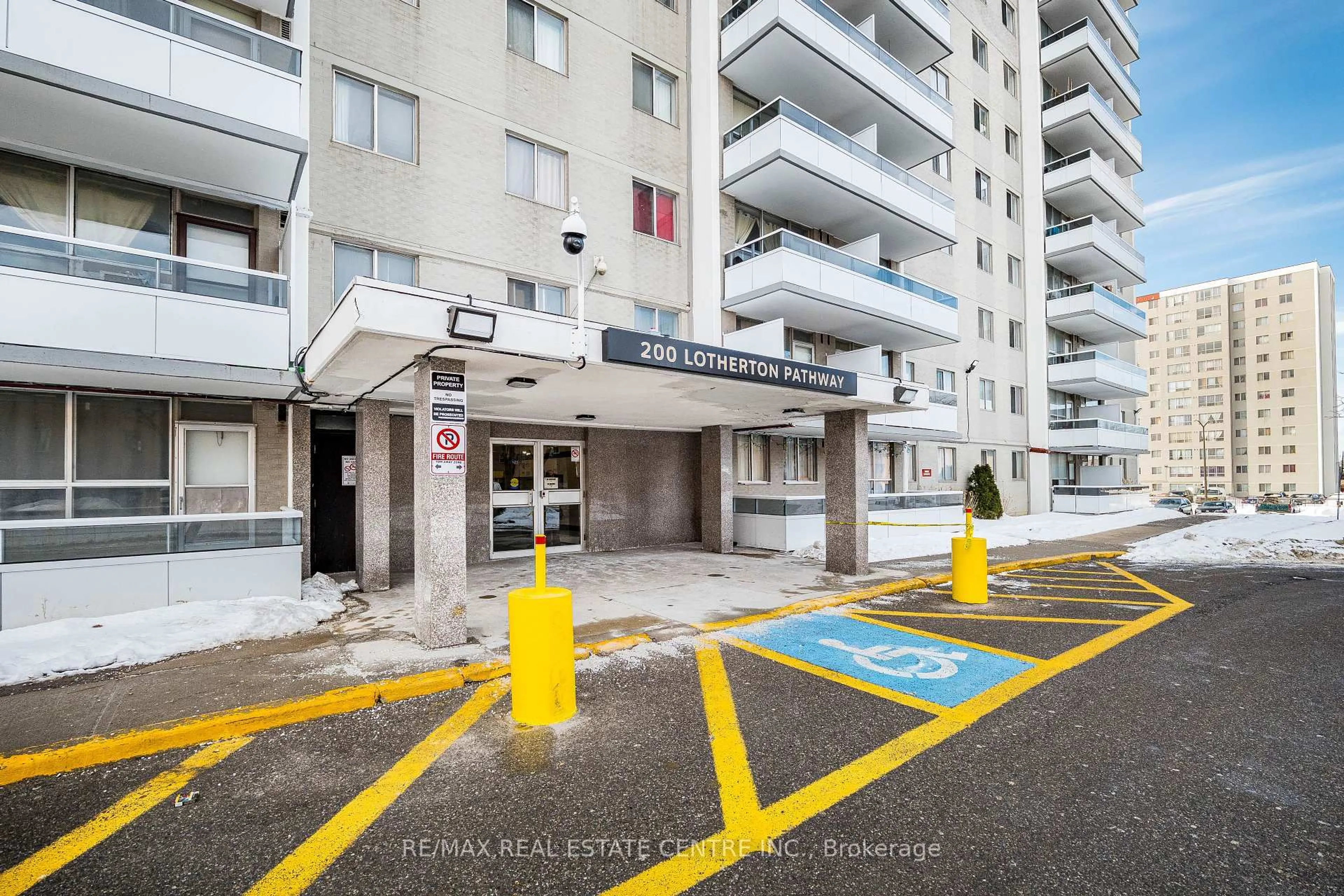 Unknown for 200 Lotherton Pathway Ptwy #509, Toronto Ontario M6B 2G8