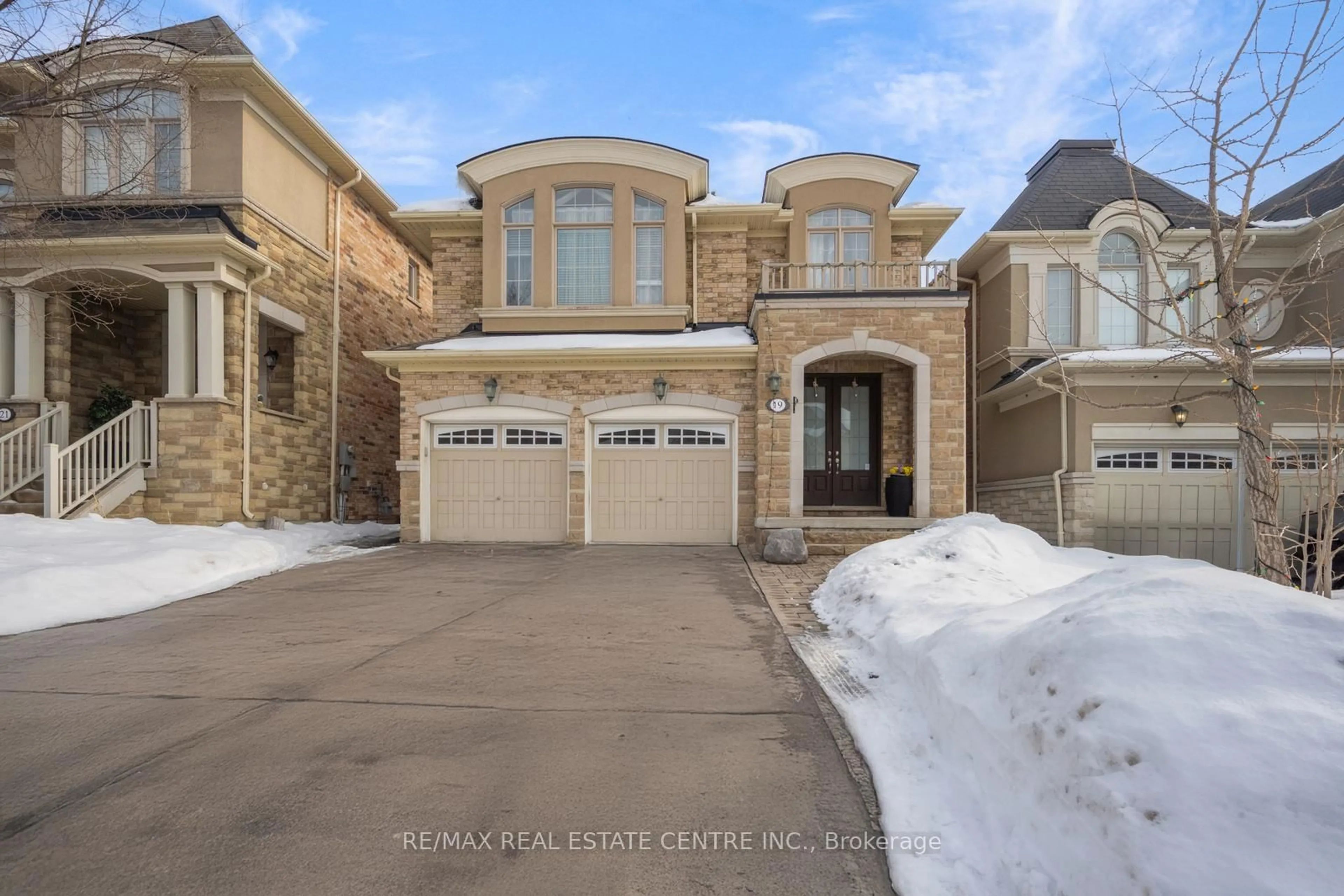 Home with brick exterior material, street for 19 Mediterranean Cres, Brampton Ontario N9V 3X6
