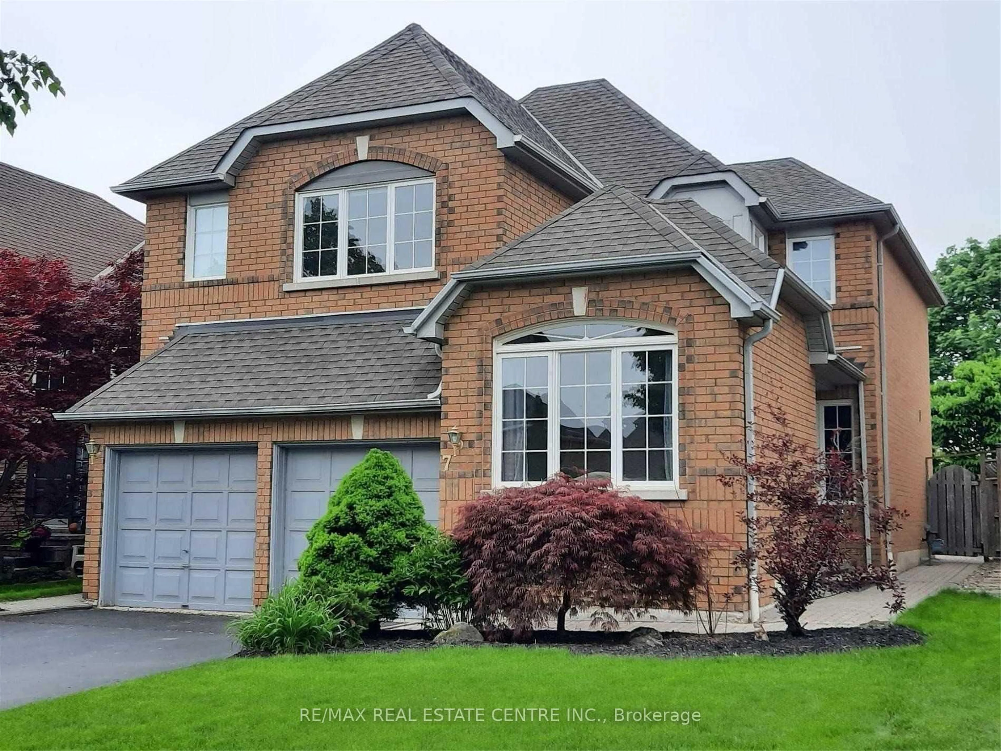 Home with brick exterior material, street for 7 Curry Cres, Halton Hills Ontario L7G 5L4