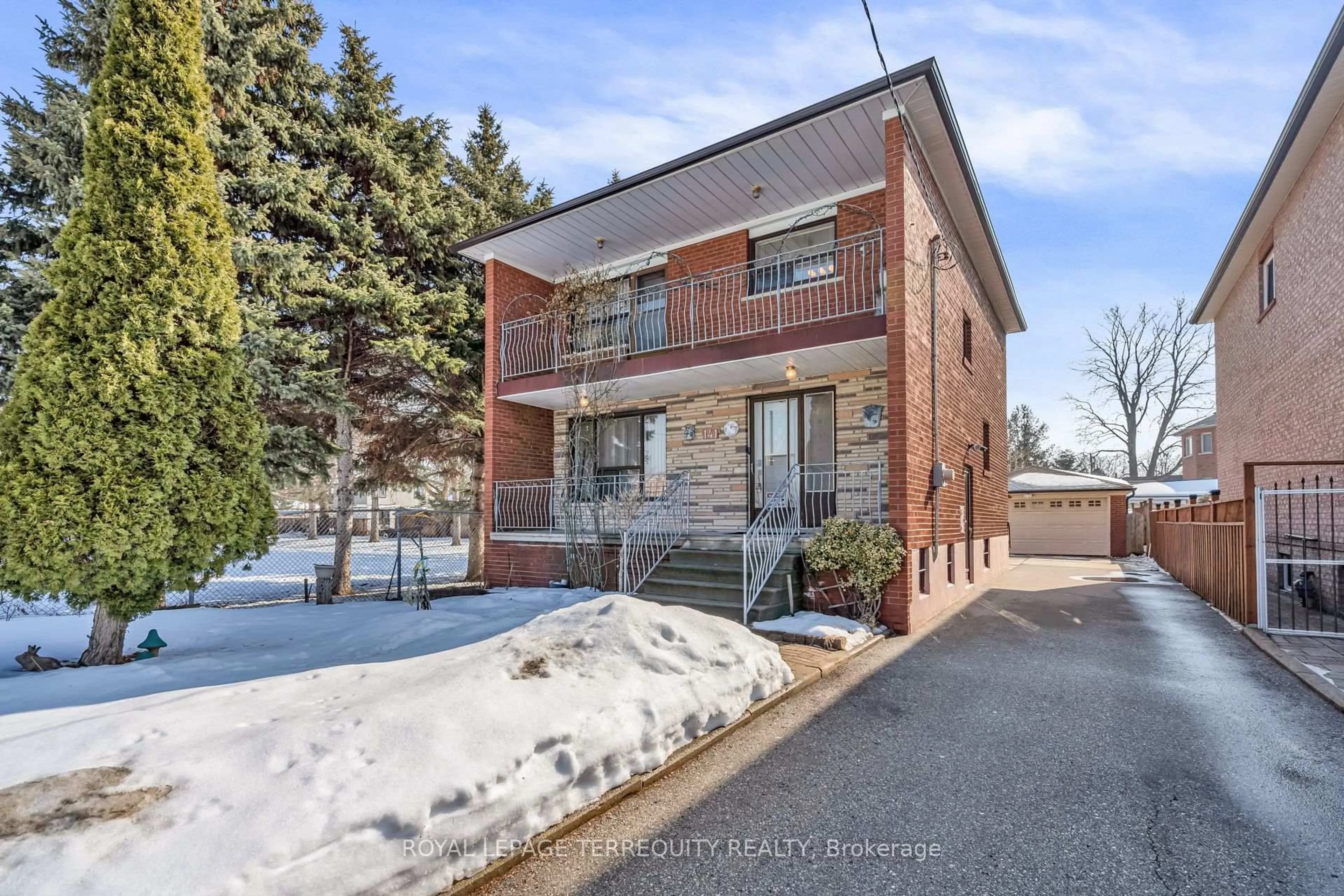 Home with brick exterior material, unknown for 141 Harding Ave, Toronto Ontario M6M 3A7