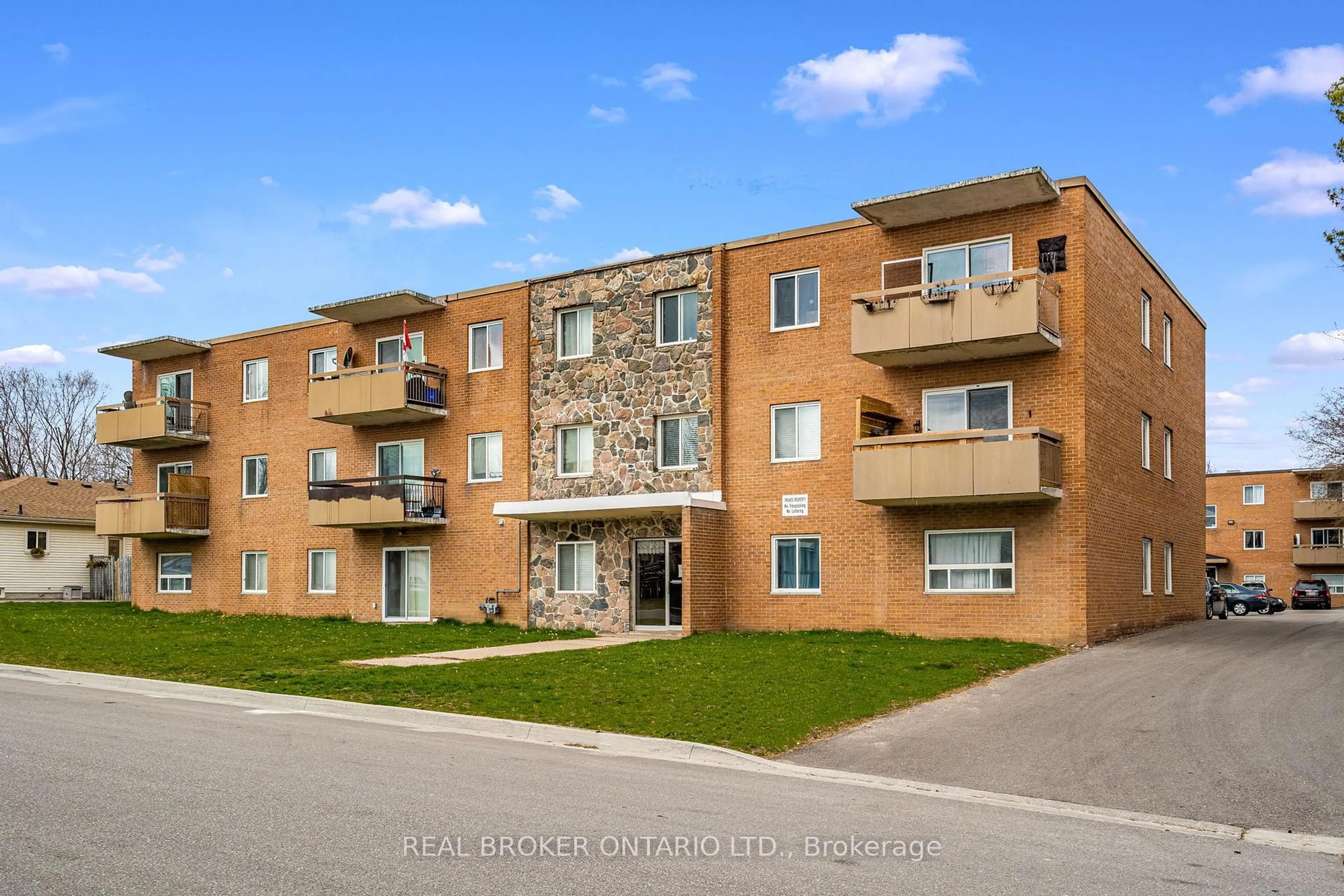 Unknown for 9 Princess St #304, Orangeville Ontario L9W 1W1