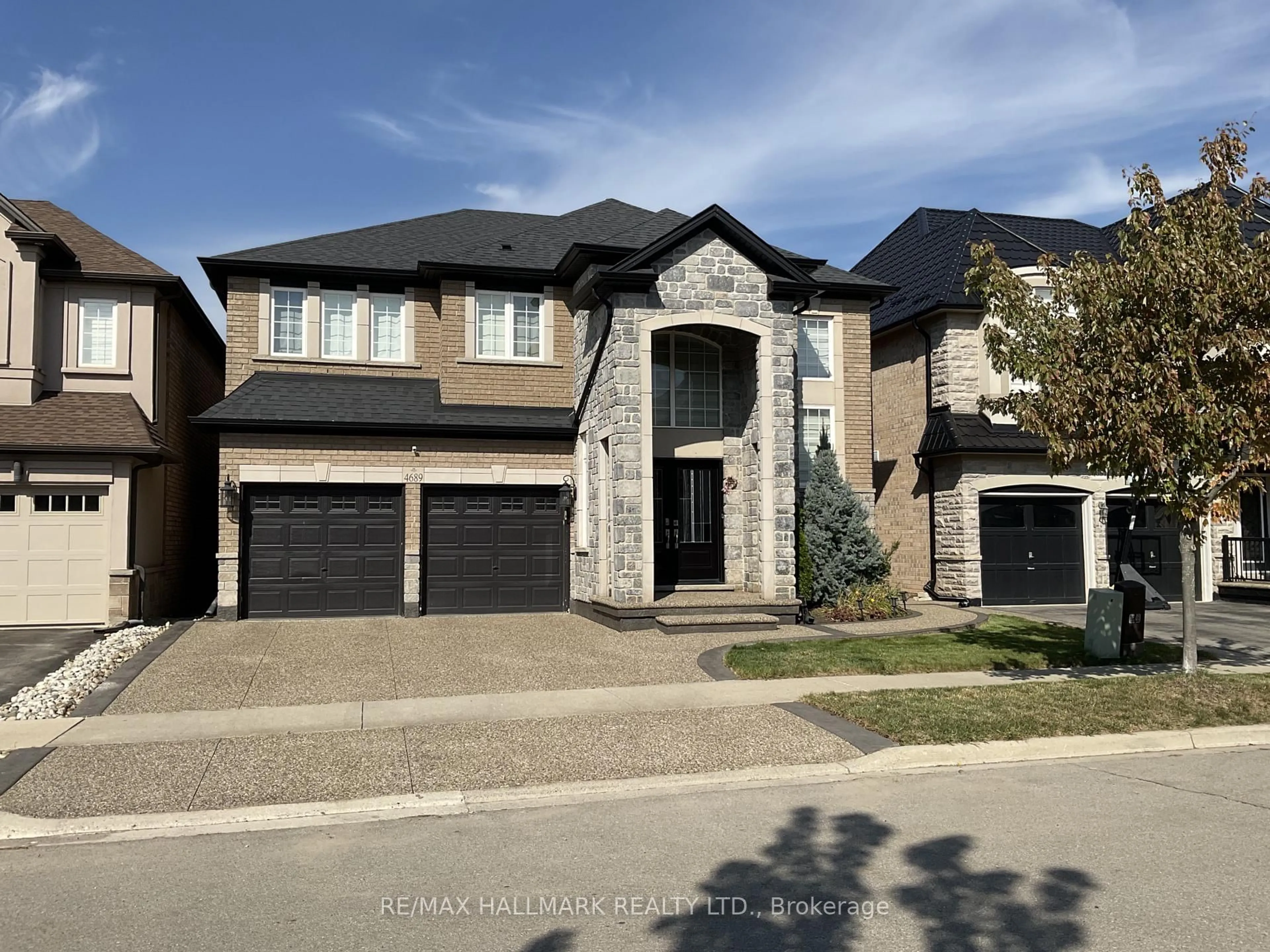 Home with brick exterior material, street for 4689 Leanna Heights Rd, Burlington Ontario L7M 0G3