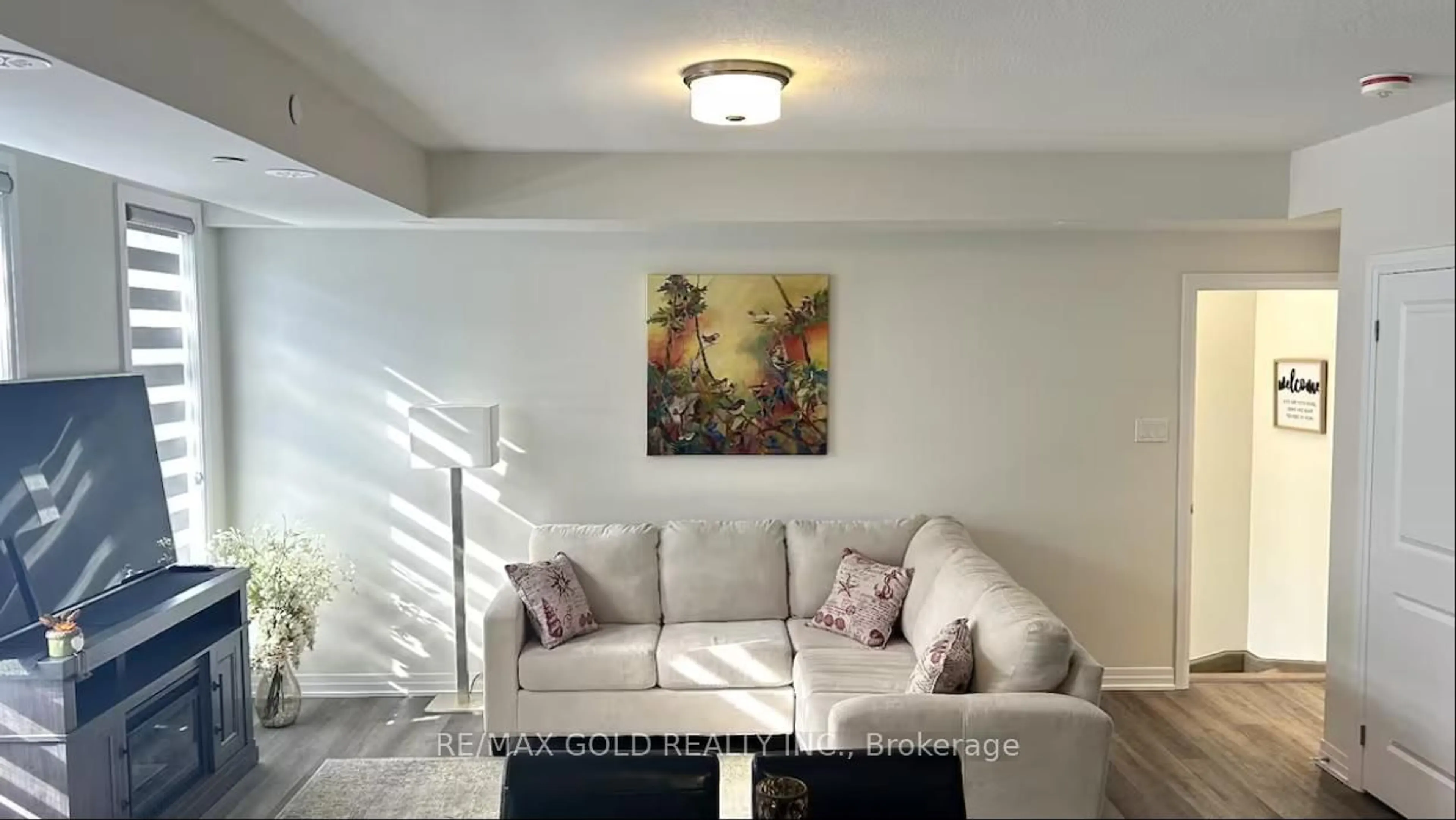 Living room with furniture, unknown for 35 Fieldridge Cres #36, Brampton Ontario L6R 4G6