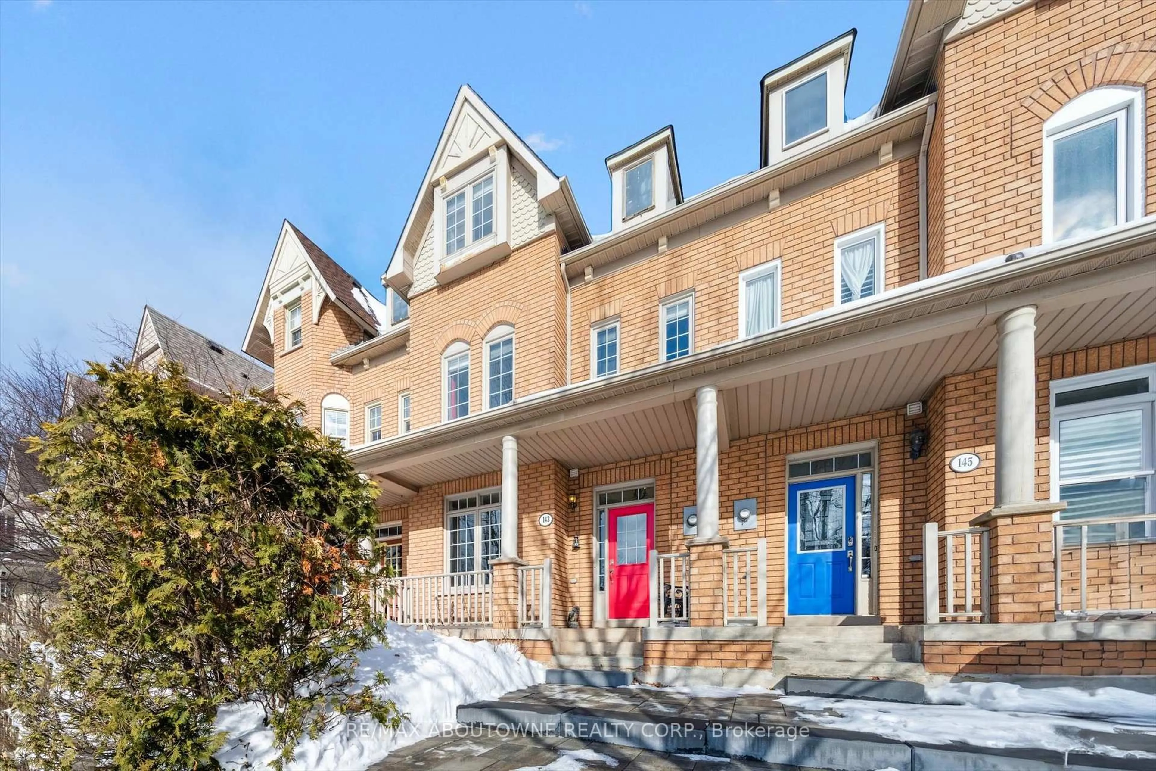 Home with brick exterior material, street for 143 GLENASHTON Dr, Oakville Ontario L6H 6N2