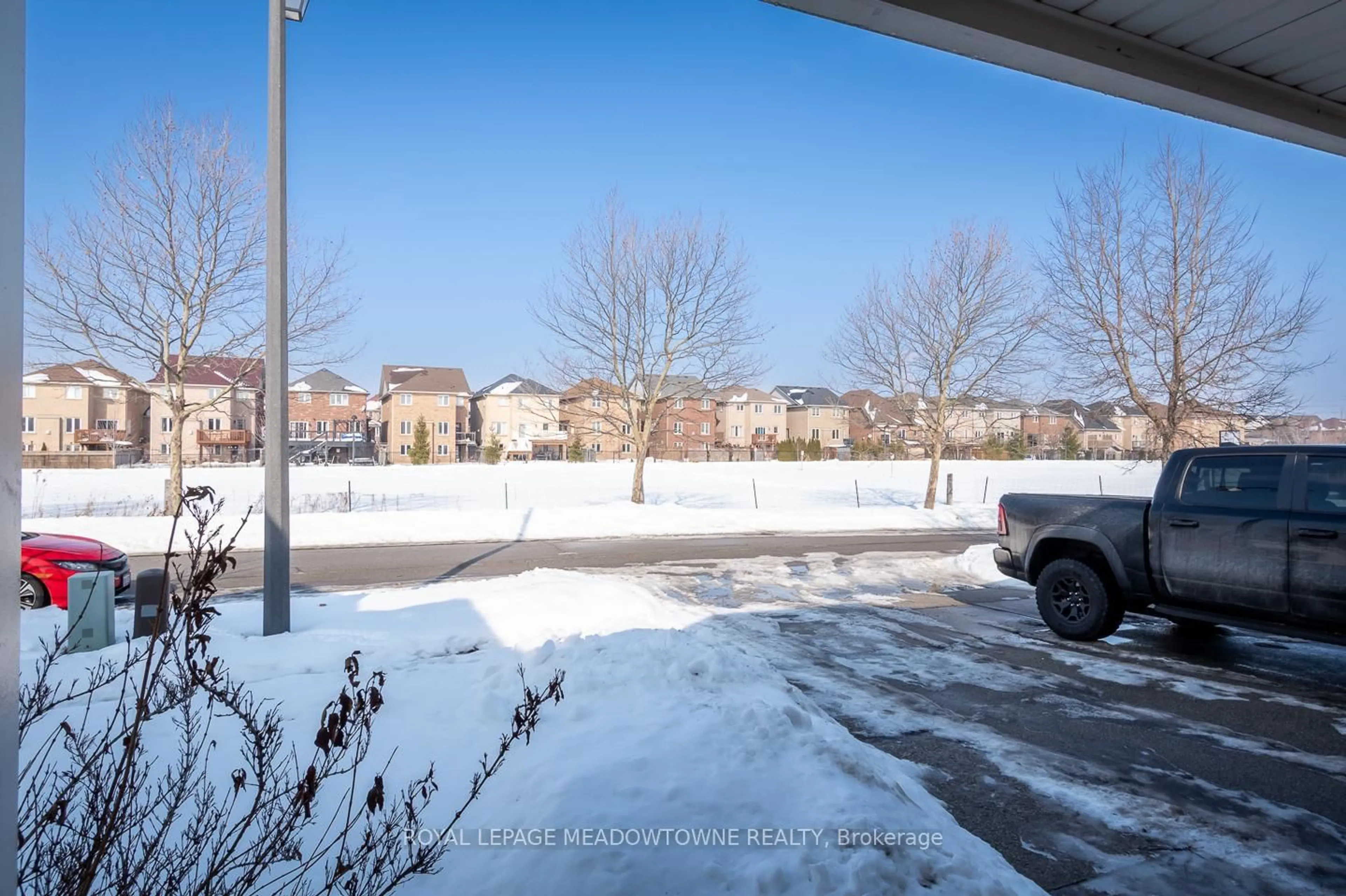 Unknown for 885 Gazley Circ, Milton Ontario L9T 6L7