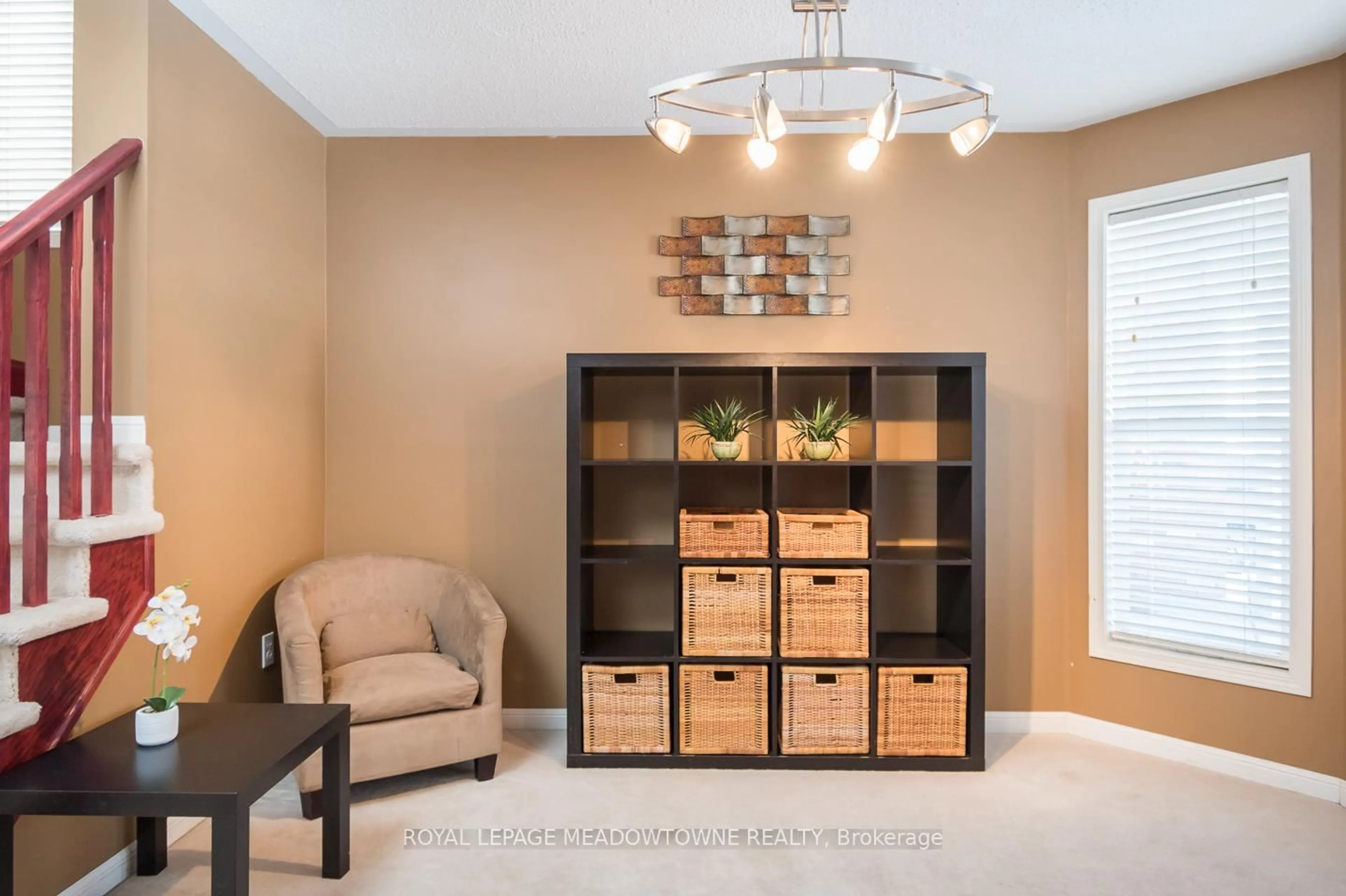 Unknown for 885 Gazley Circ, Milton Ontario L9T 6L7