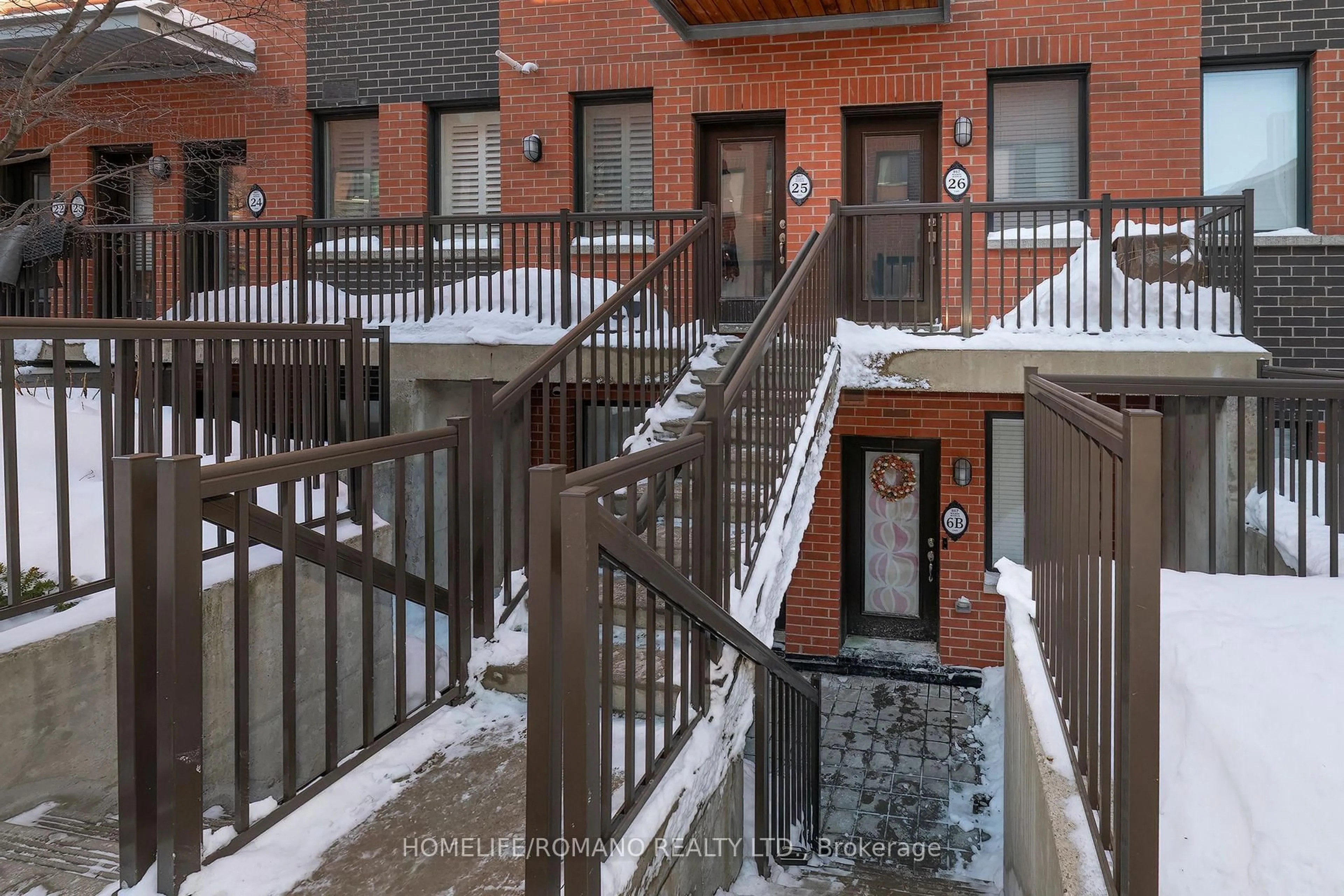 Patio, street for 867 Wilson Ave #6B, Toronto Ontario M3K 0A4