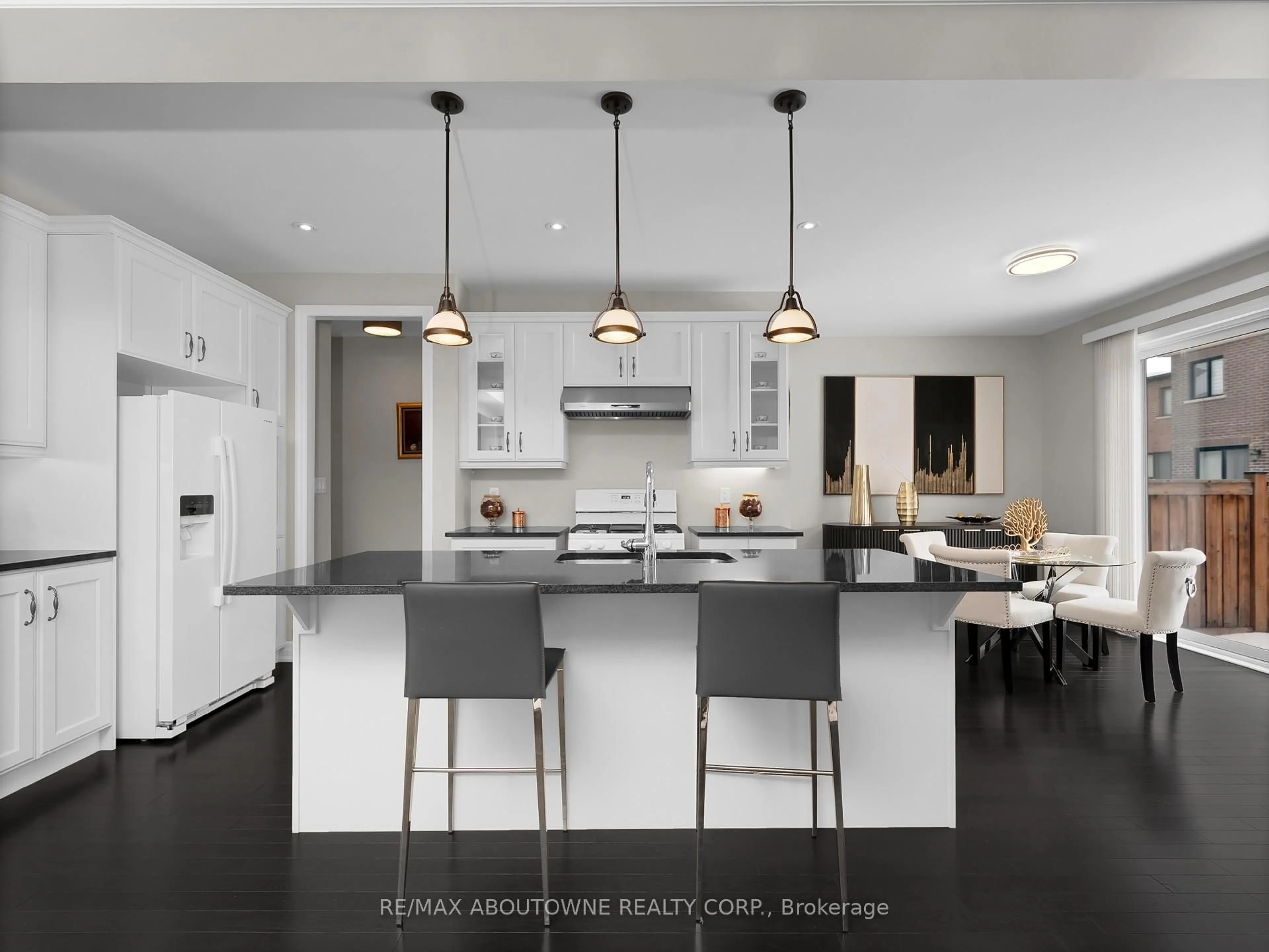 Open concept kitchen, unknown for 282 Bethpage Dr, Oakville Ontario L6M 5K9