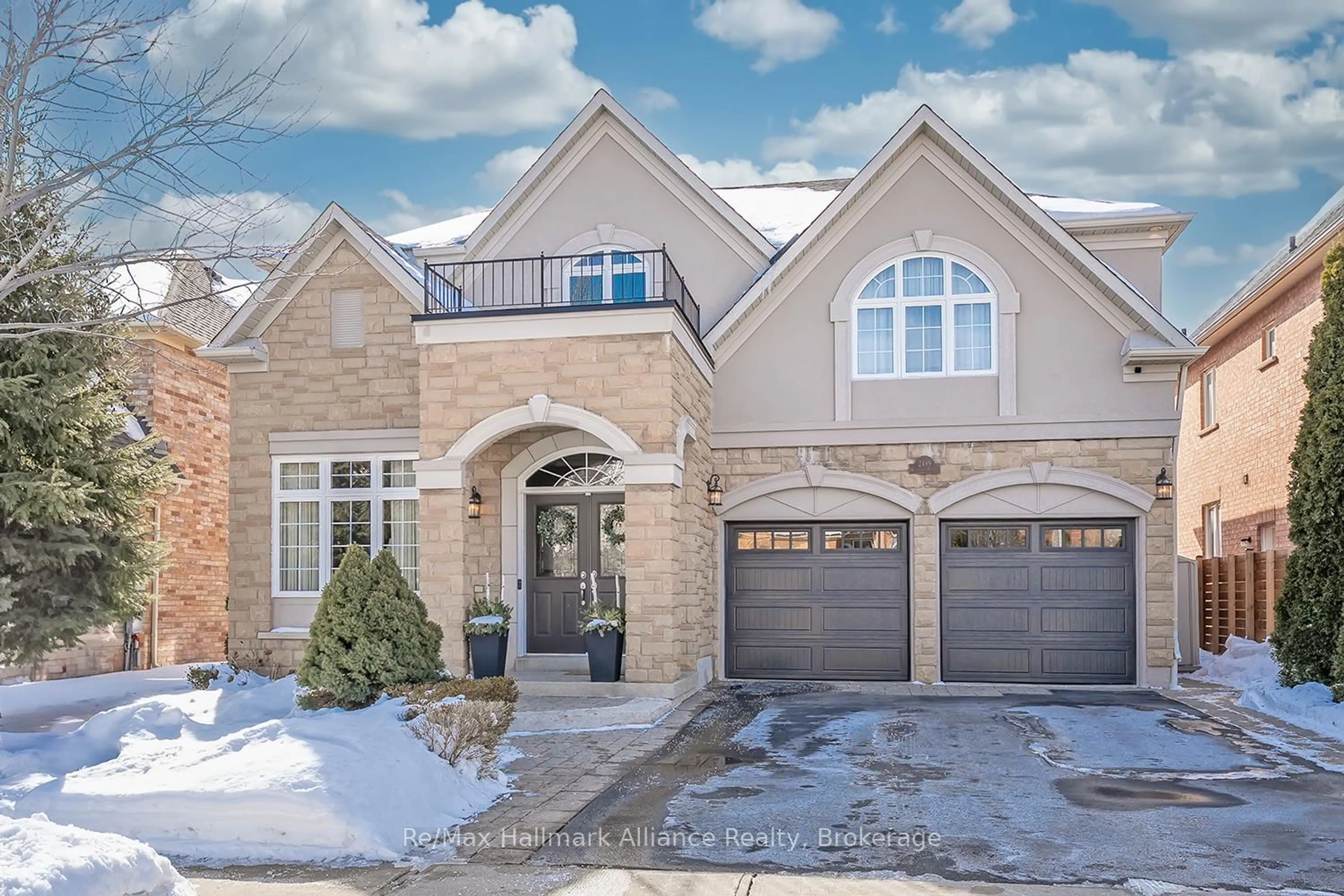 Home with brick exterior material, street for 2489 Whistling Springs Cres, Oakville Ontario L6M 5G3