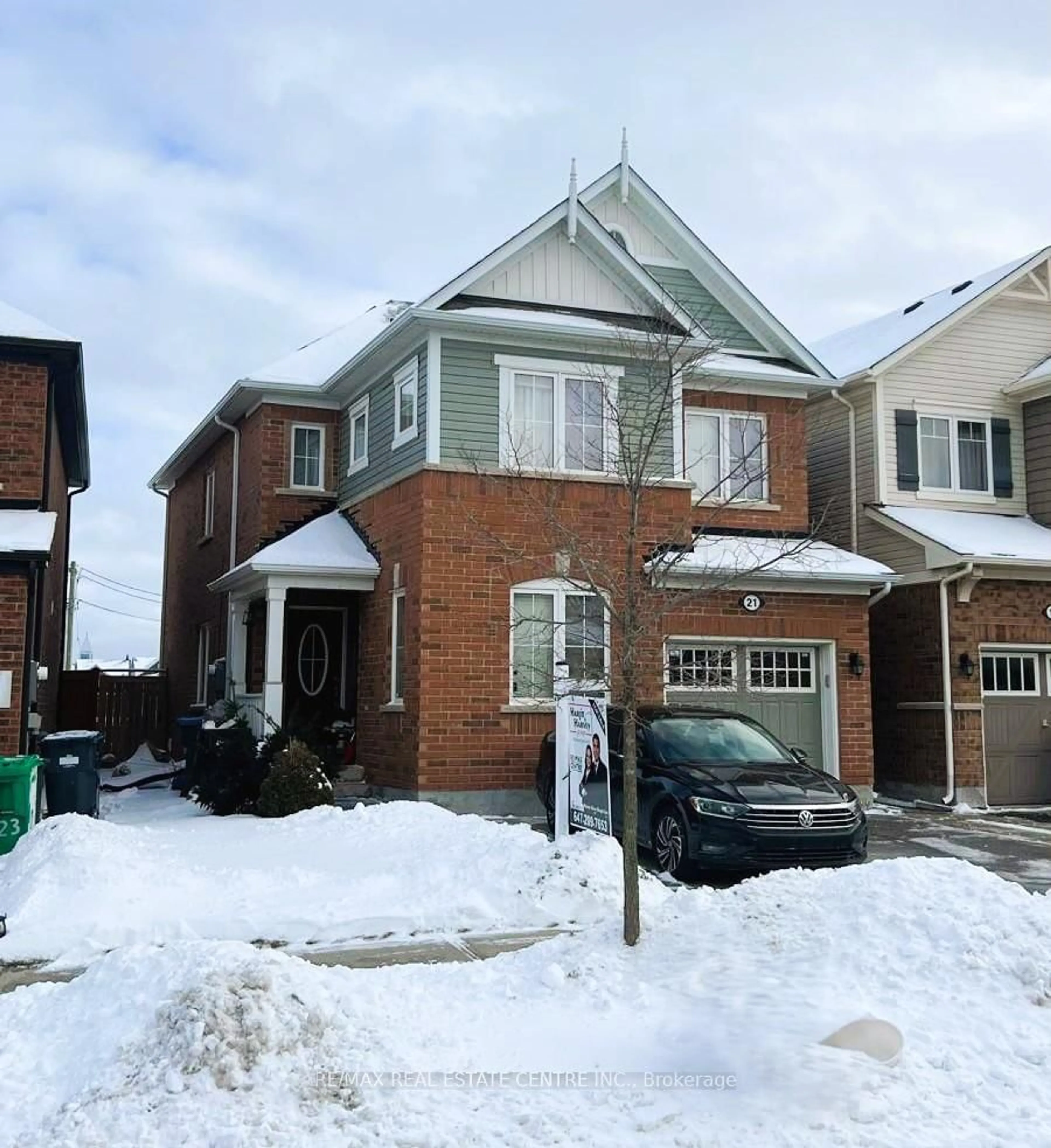 Home with brick exterior material, street for 21 Mercedes Rd, Brampton Ontario L7A 0G2