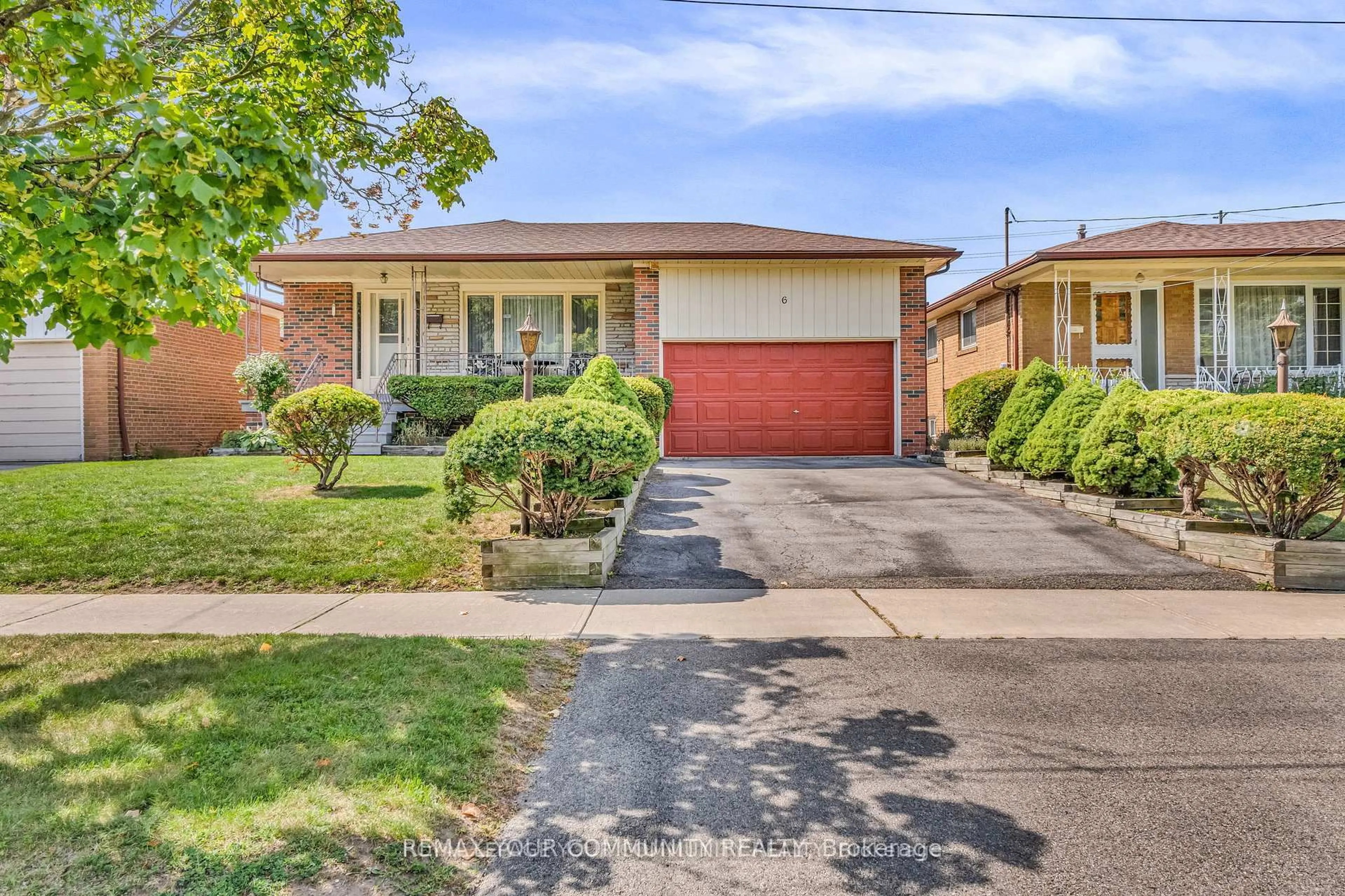 Home with brick exterior material, street for 6 Hentob Crt, Toronto Ontario M9V 2X1