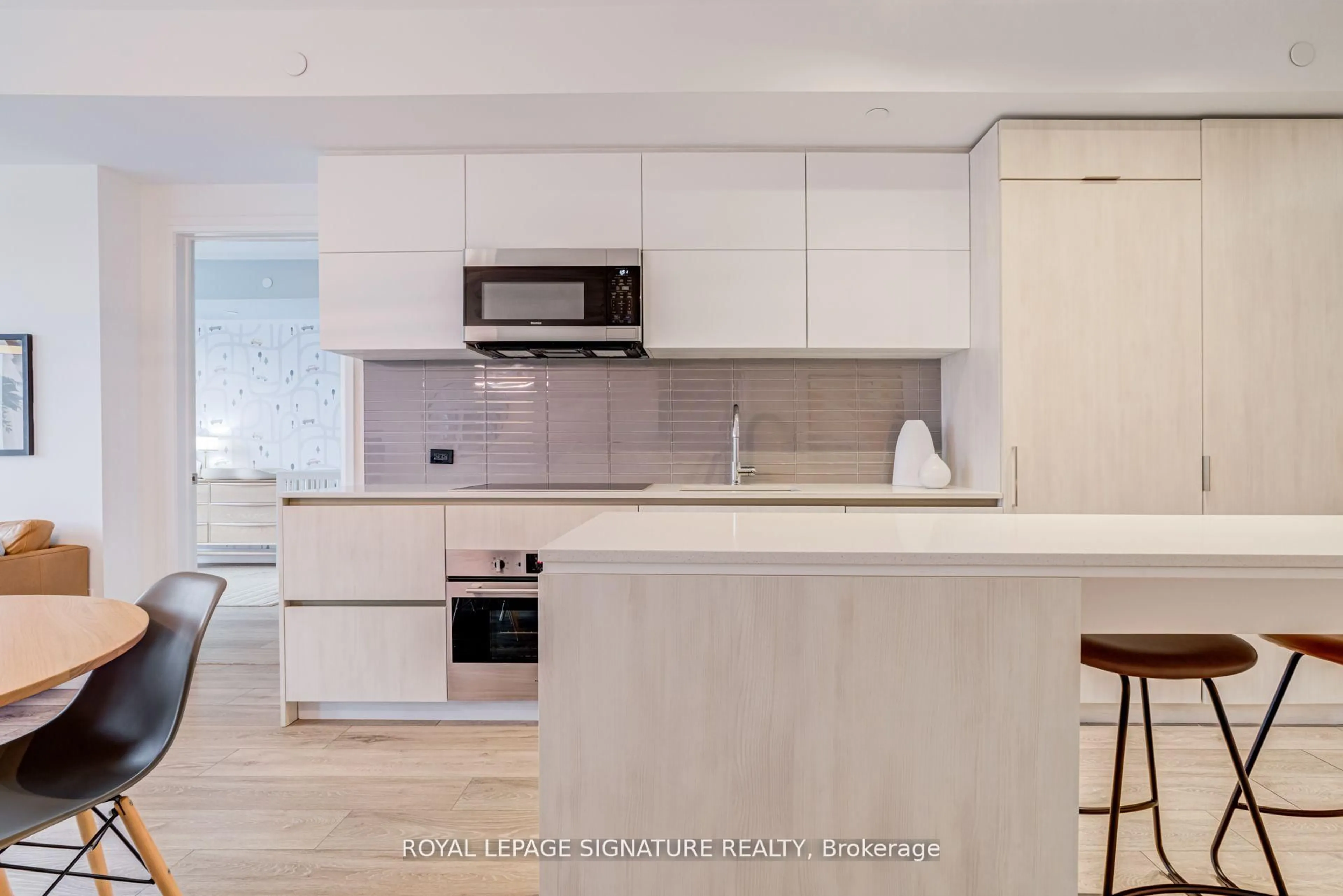 Open concept kitchen, unknown for 21 Park St #207, Mississauga Ontario L5G 0C2