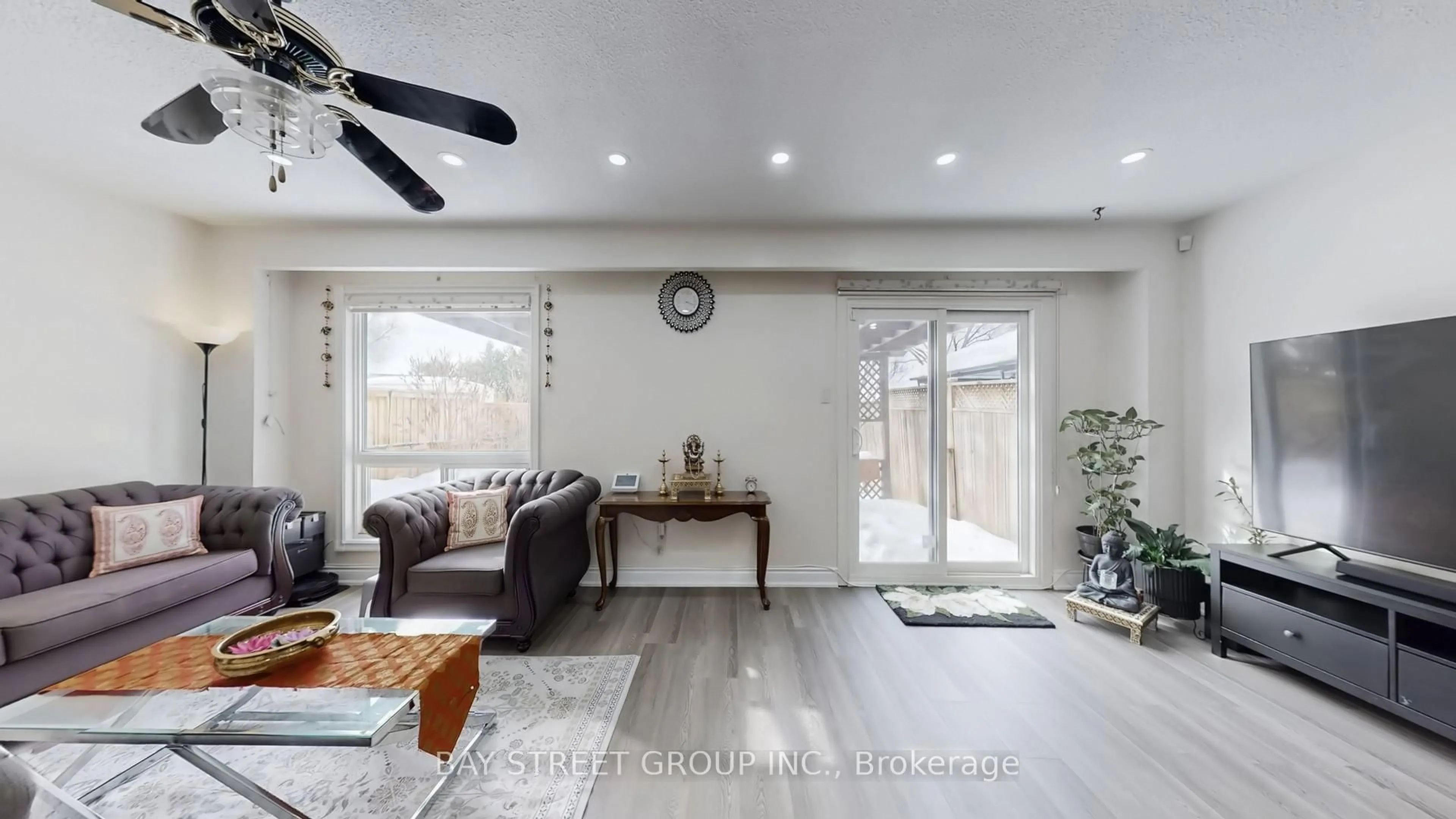 Living room with furniture, unknown for 20 Camberley Cres, Brampton Ontario L6V 3L4