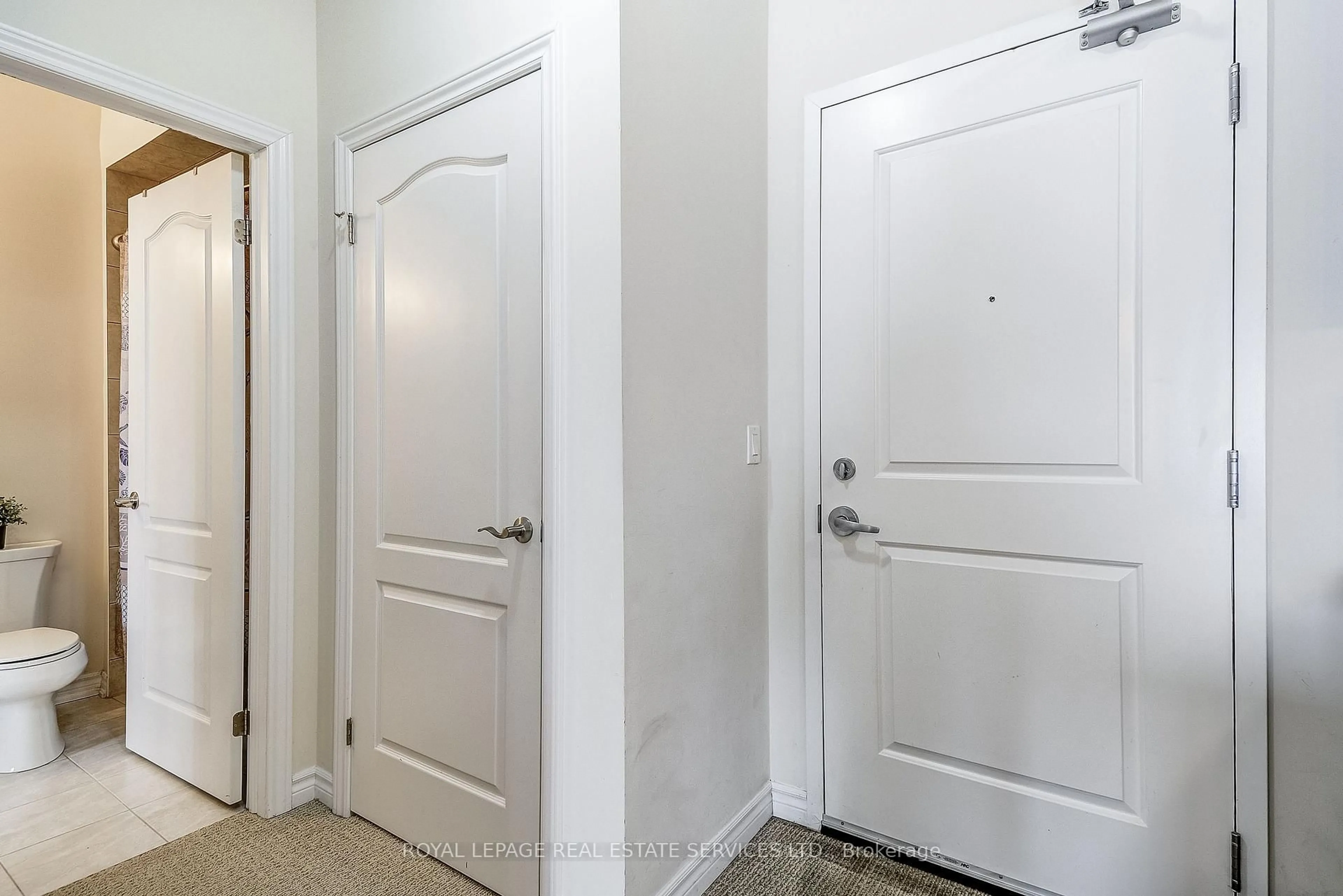 Unknown for 1360 Costigan Rd #211, Milton Ontario L9T 0Y8