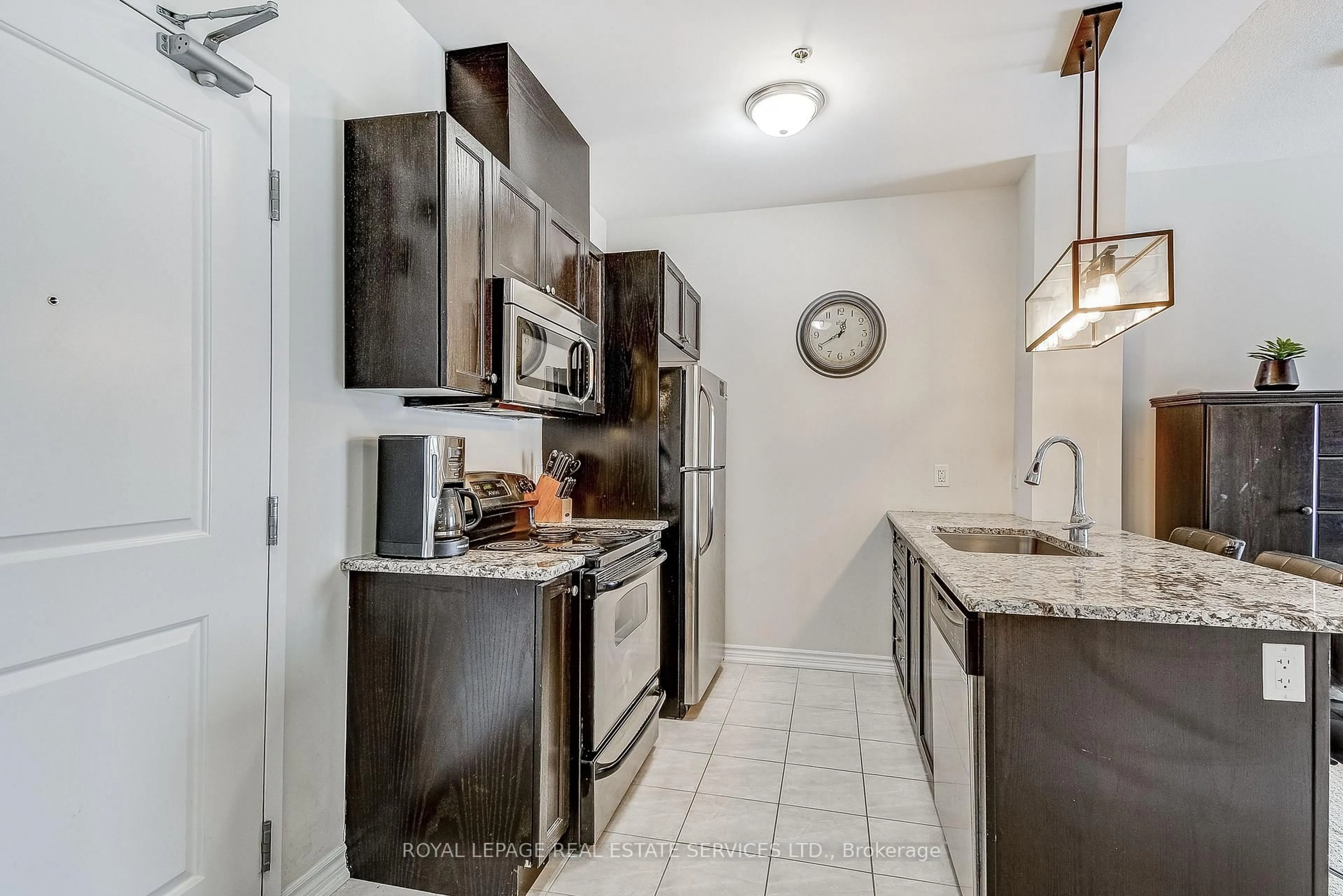 Standard kitchen, ceramic/tile floor for 1360 Costigan Rd #211, Milton Ontario L9T 0Y8