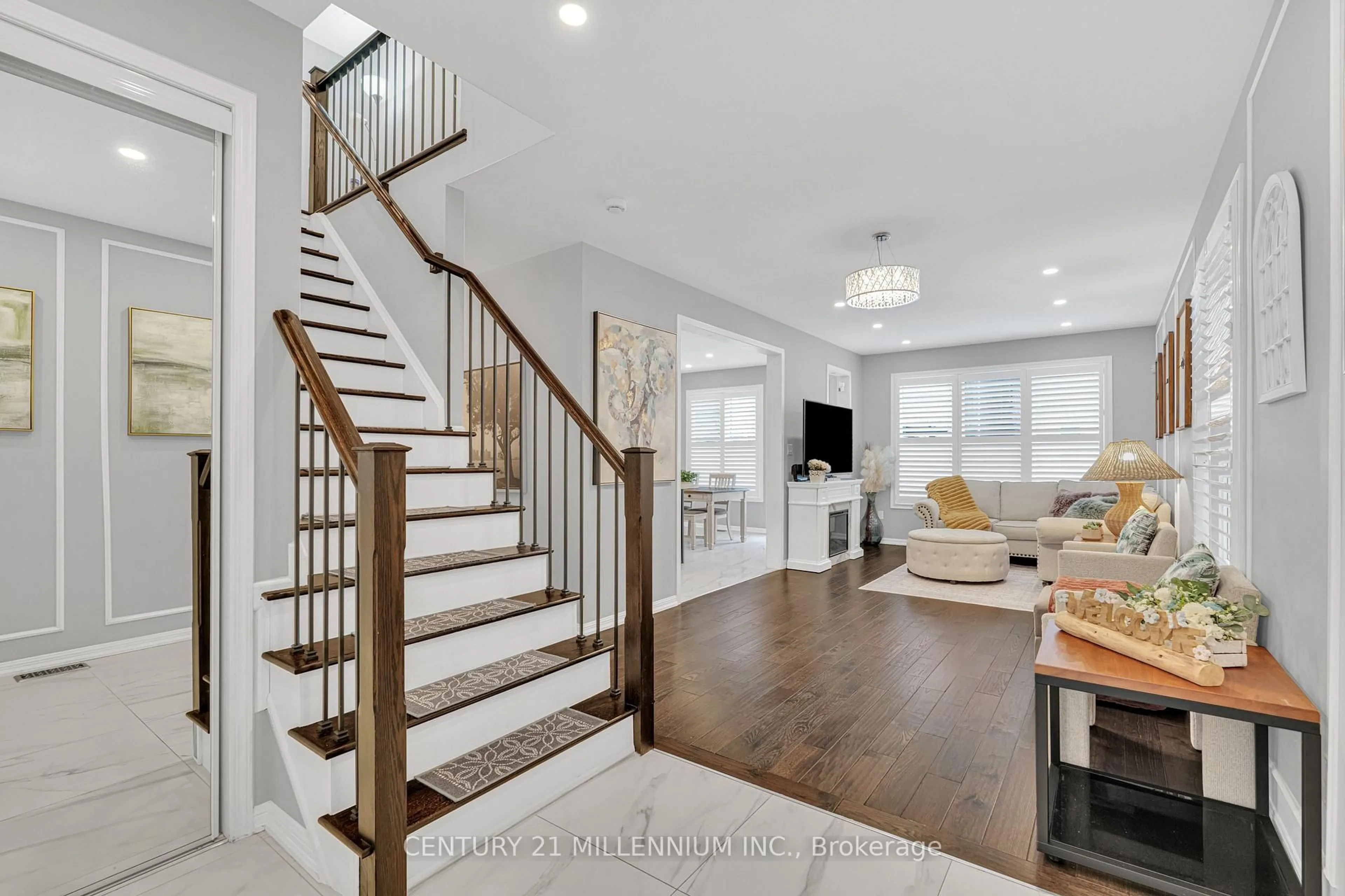 Stairs for 973 Asleton Blvd, Milton Ontario L9T 8R6